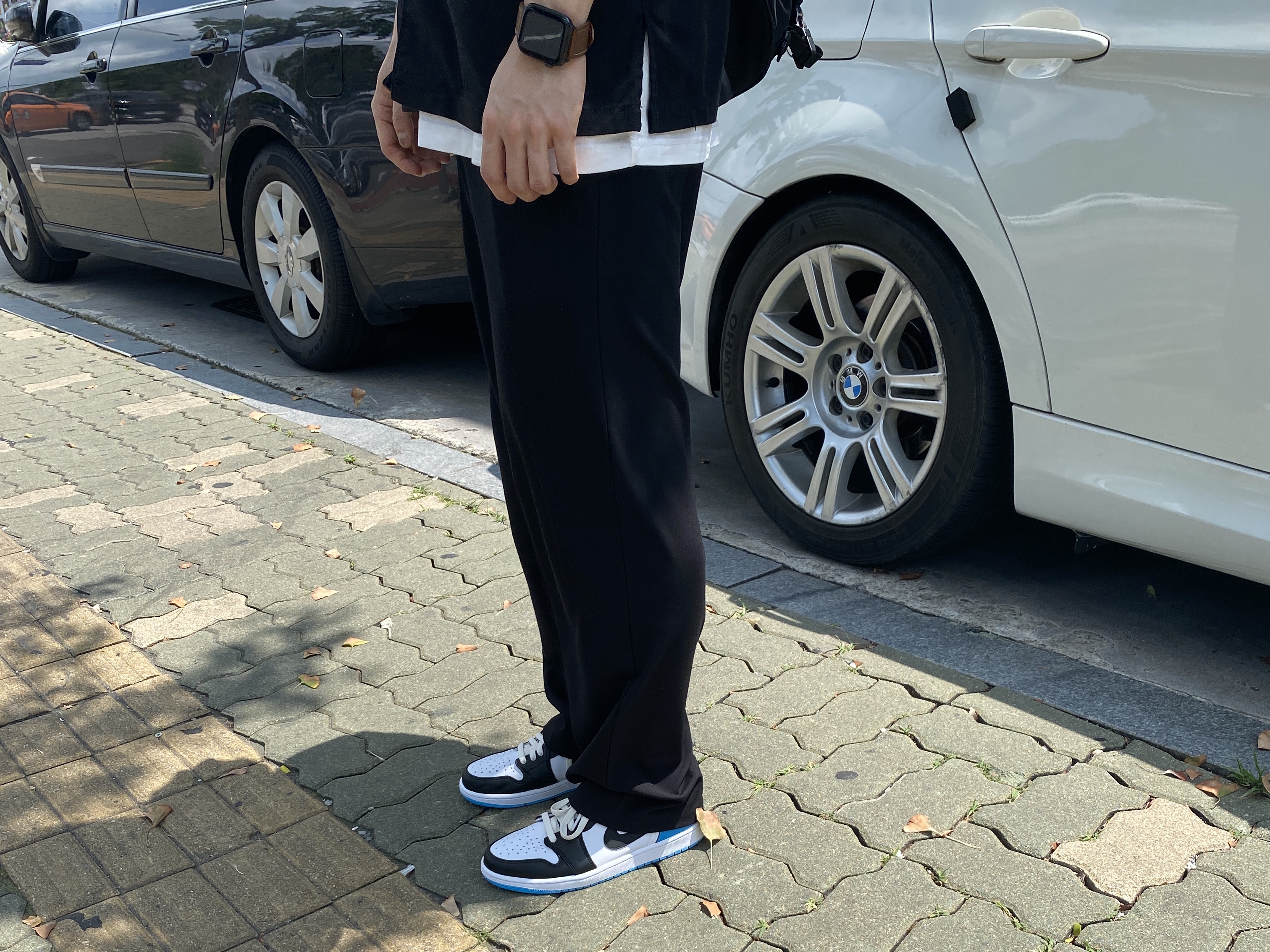 Jordan 1 Retro Low OG Black and Dark Powder Blue, Prada Re-Nylon and Saffiano Leather Shoulder Bag Black 착용 스타일