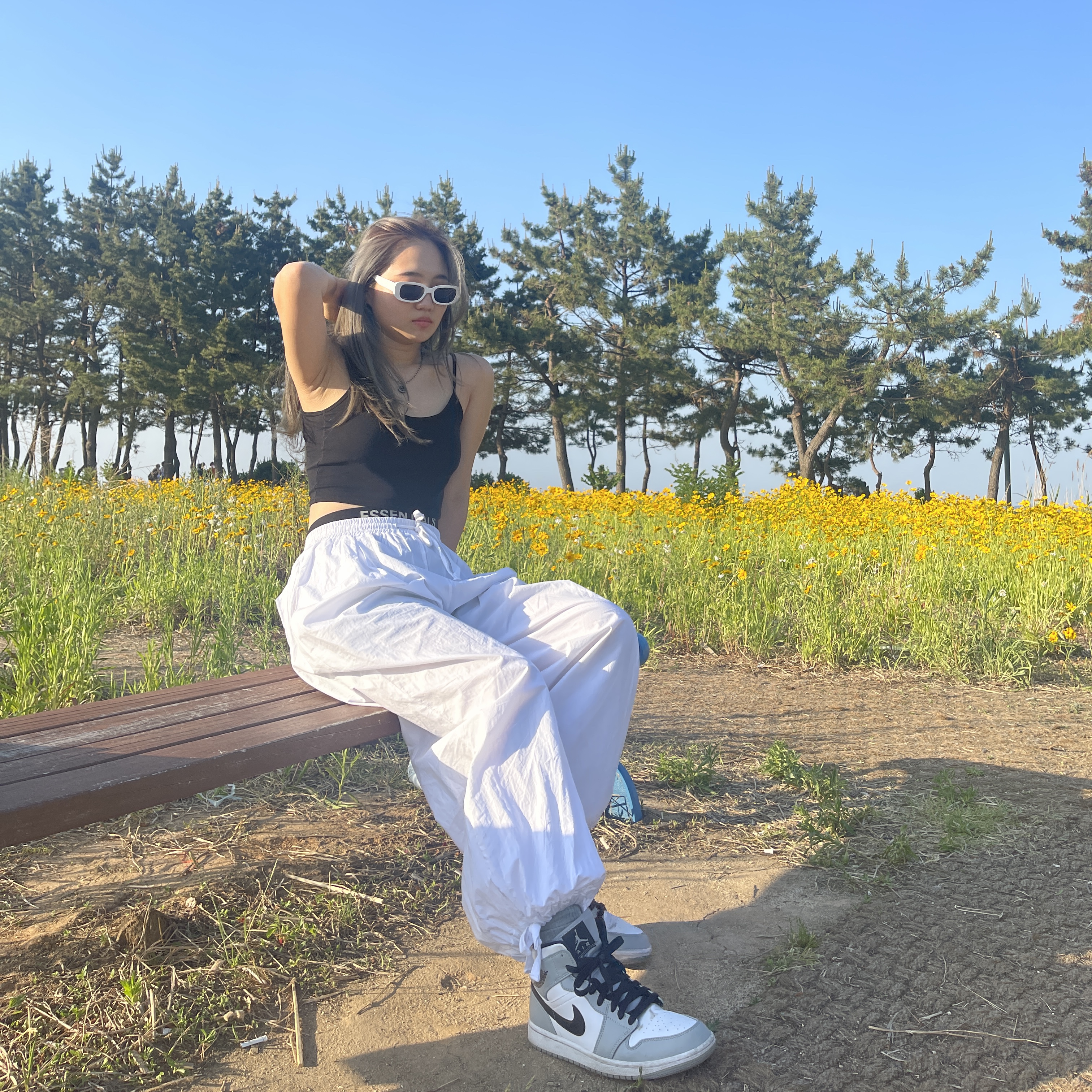 Jordan 1 Mid Light Smoke Grey 착용 스타일