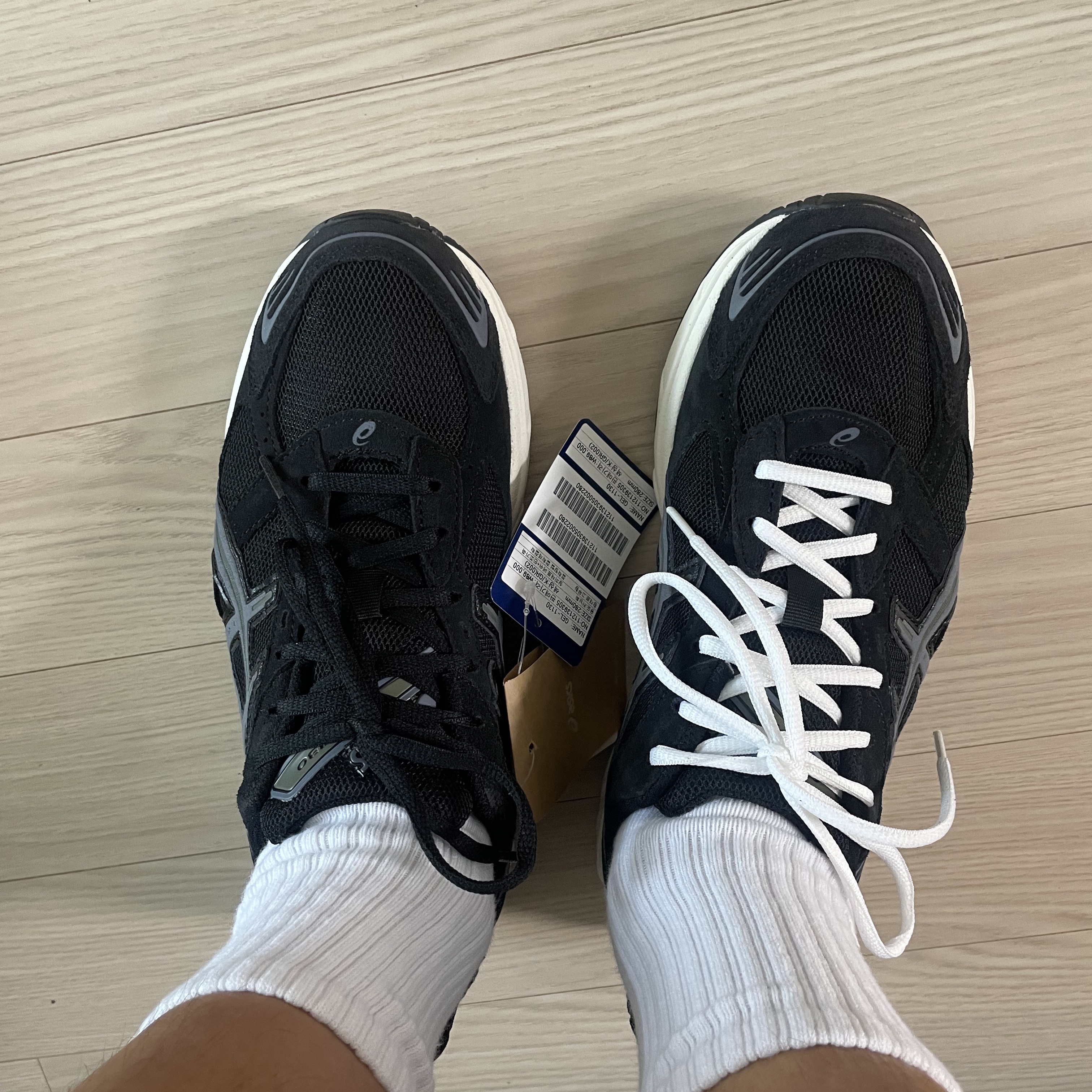 Asics Gel-1130 Black Metropolis 착용 스타일