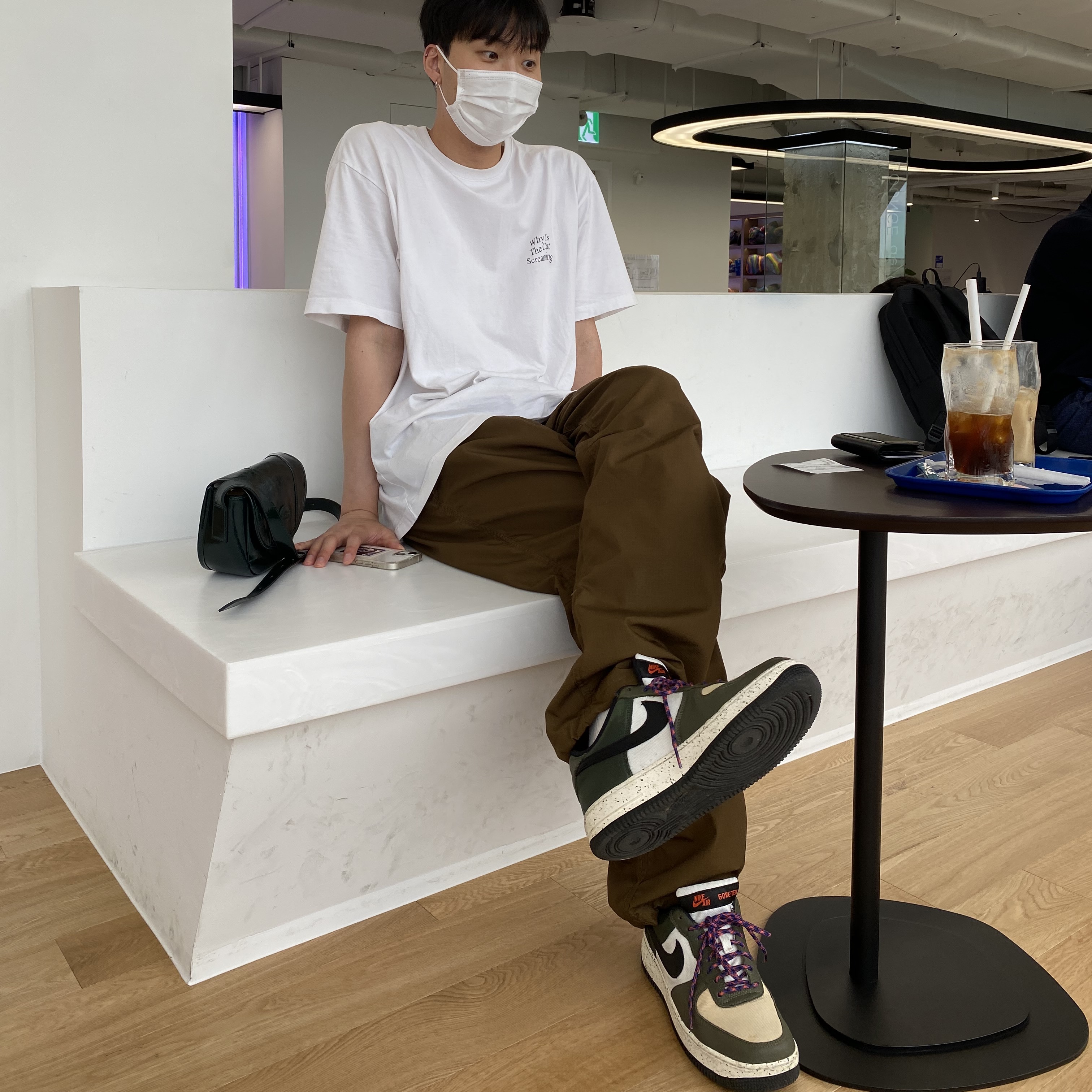 Nike Air Force 1 Low Gore-Tex Escape 착용 스타일