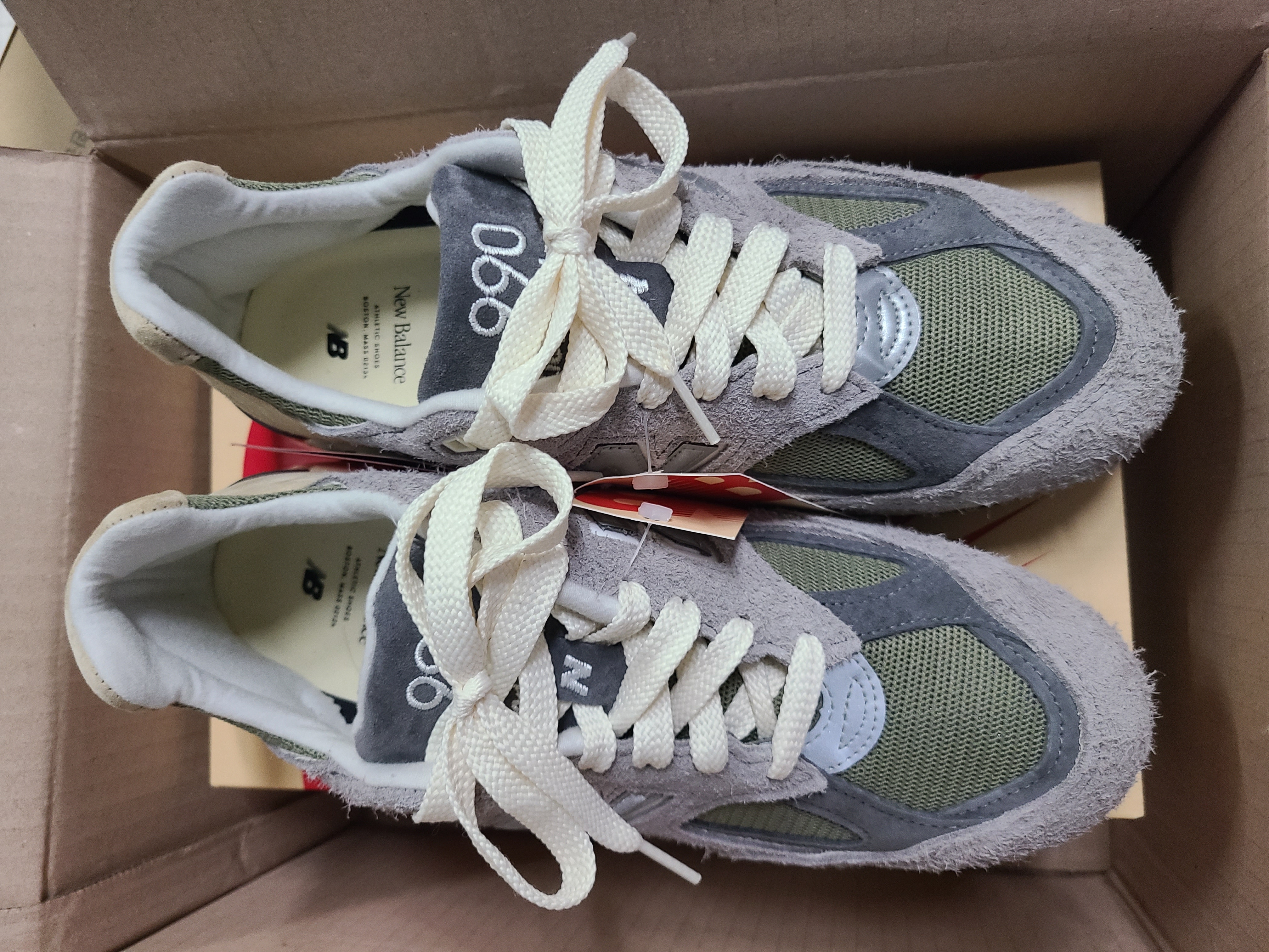 New Balance 990v2 Made in USA Marblehead Incense 착용 스타일 - 5