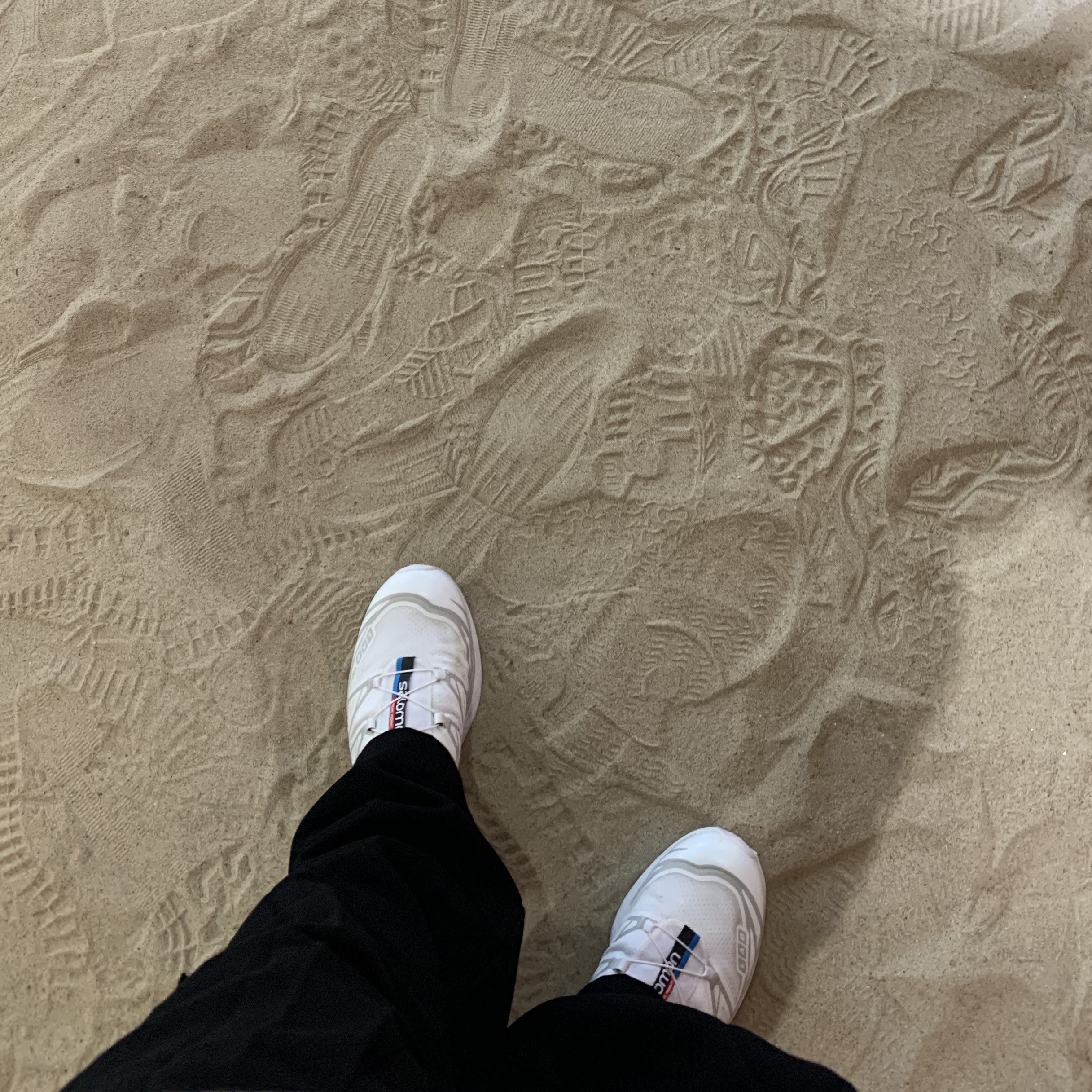 Salomon XT-6 ADV White 착용 스타일