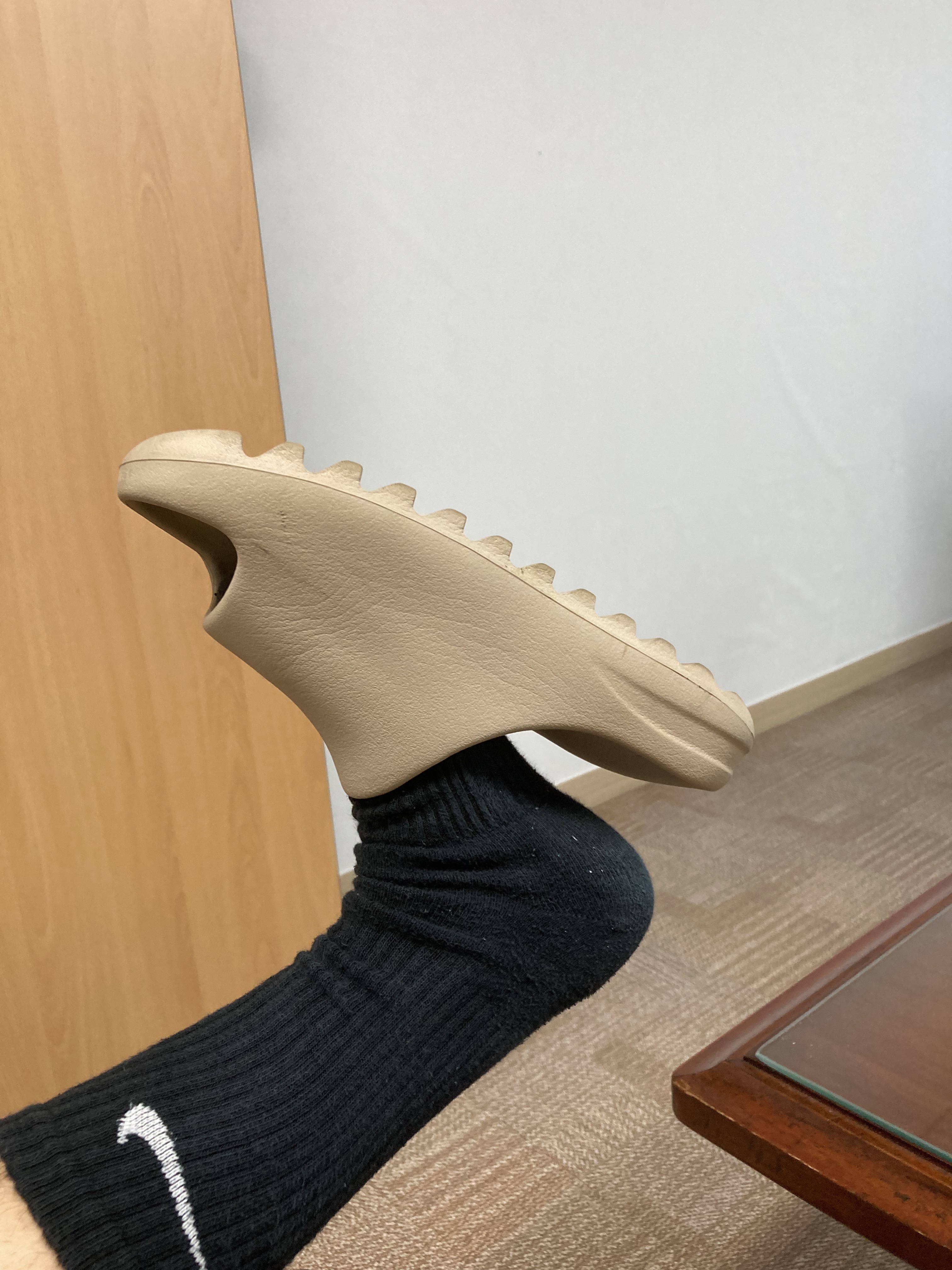 Adidas Yeezy Slide Pure - Re-Release Ver. 착용 스타일