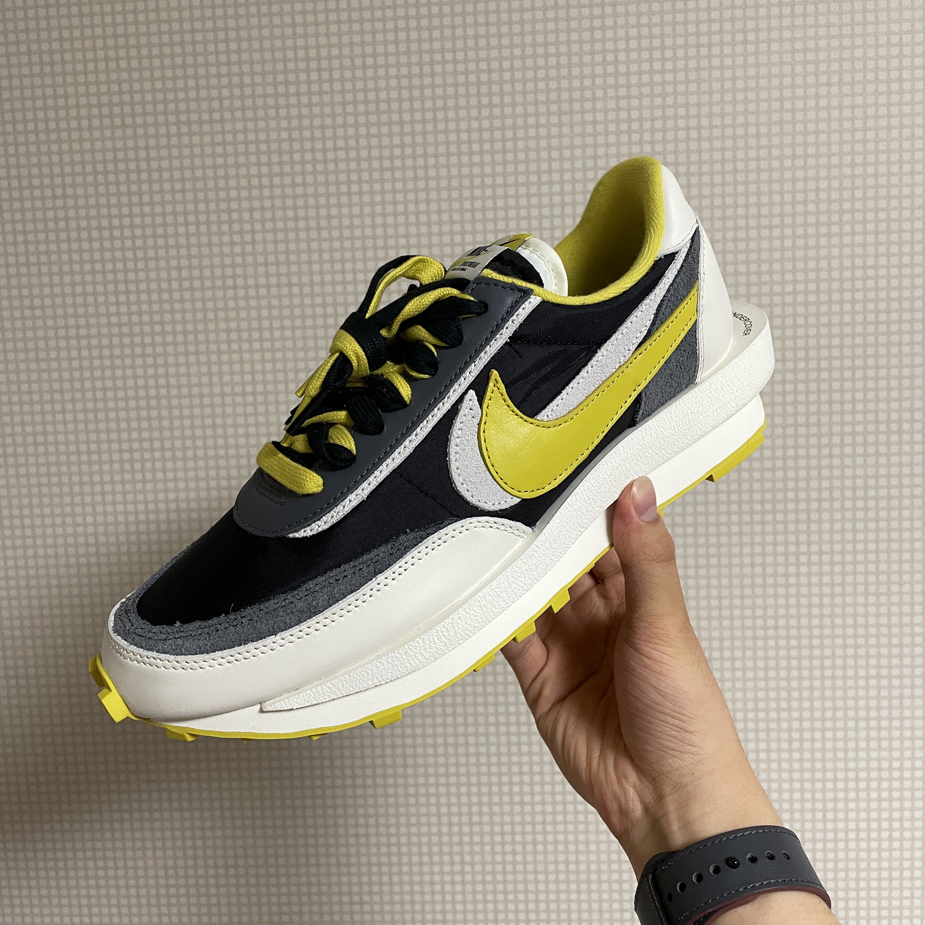 Nike x Sacai x Undercover LDWaffle Black Bright Citron 착용 스타일
