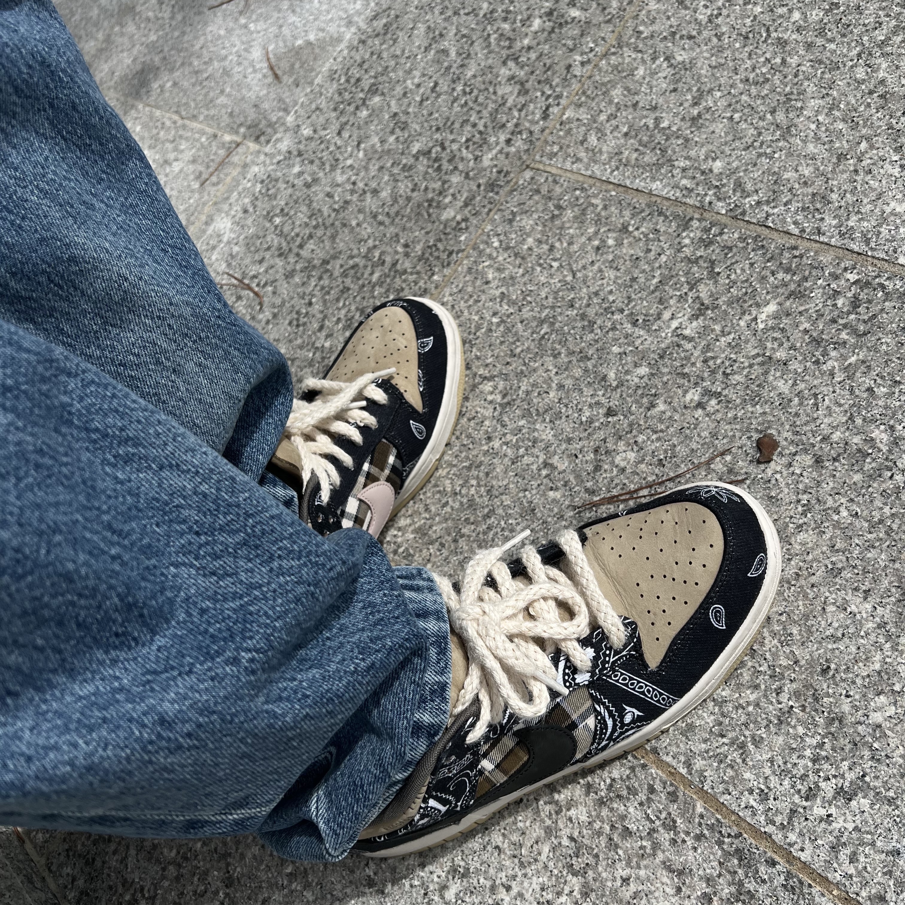 Nike x Travis Scott SB Dunk Low 착용 스타일 - 3