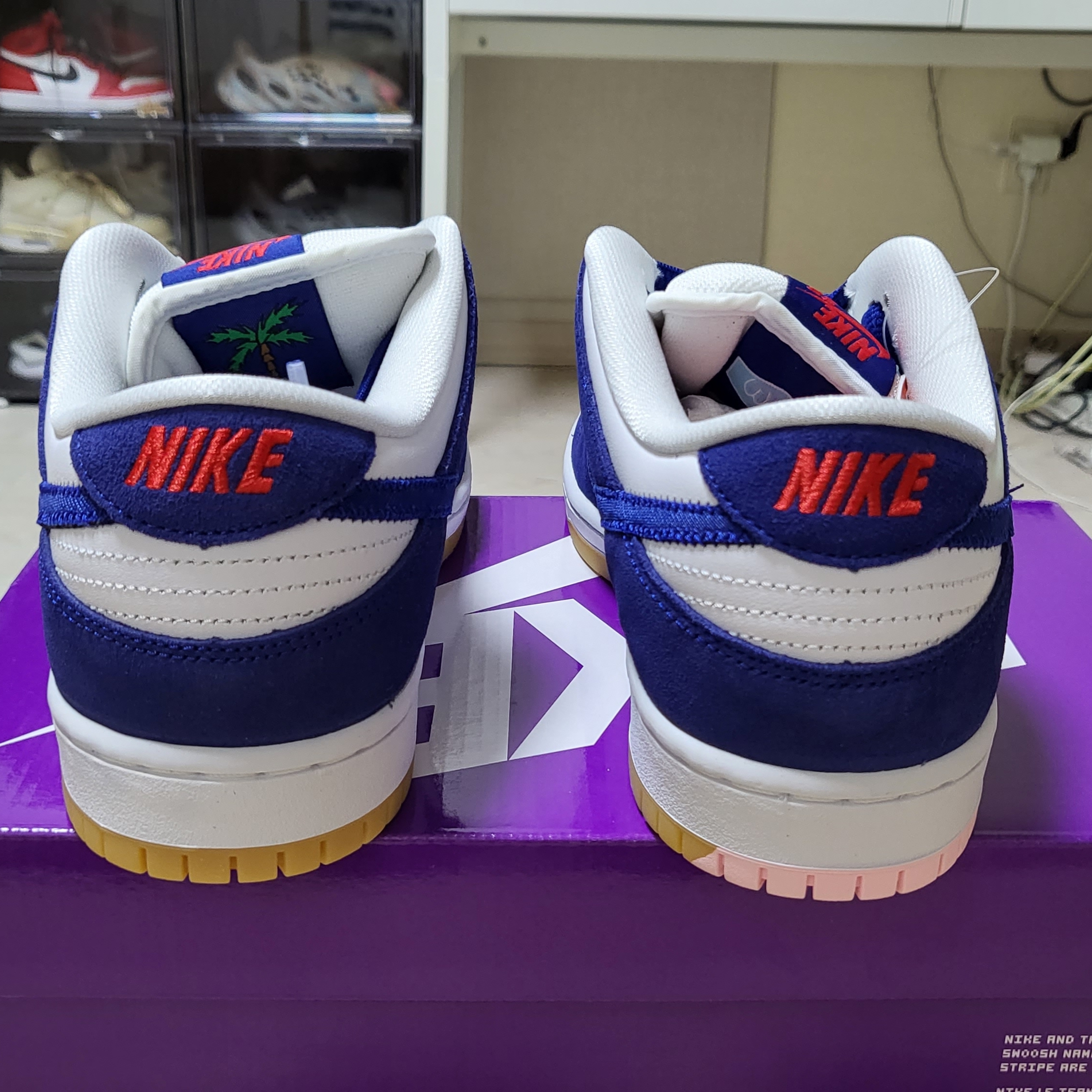 Nike SB Dunk Low Pro Premium Deep Royal Blue 착용 스타일 - 4