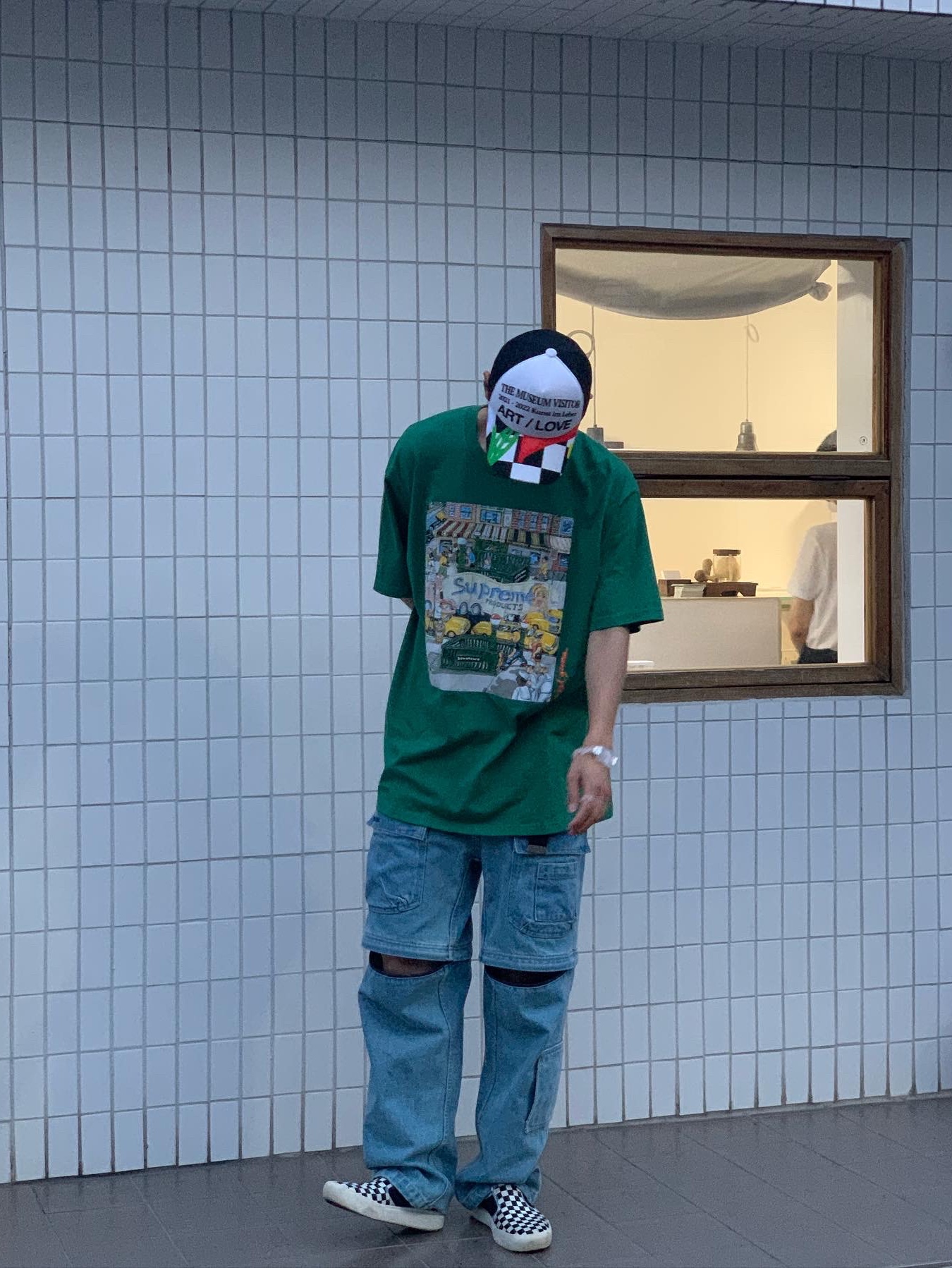 Supreme Manhattan T-Shirt Light Pine - 22SS, Supreme Zip-Off Utility Pants Denim - 21FW 착용 스타일