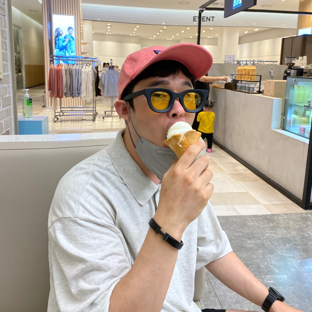 KREAM 프로필 이미지
