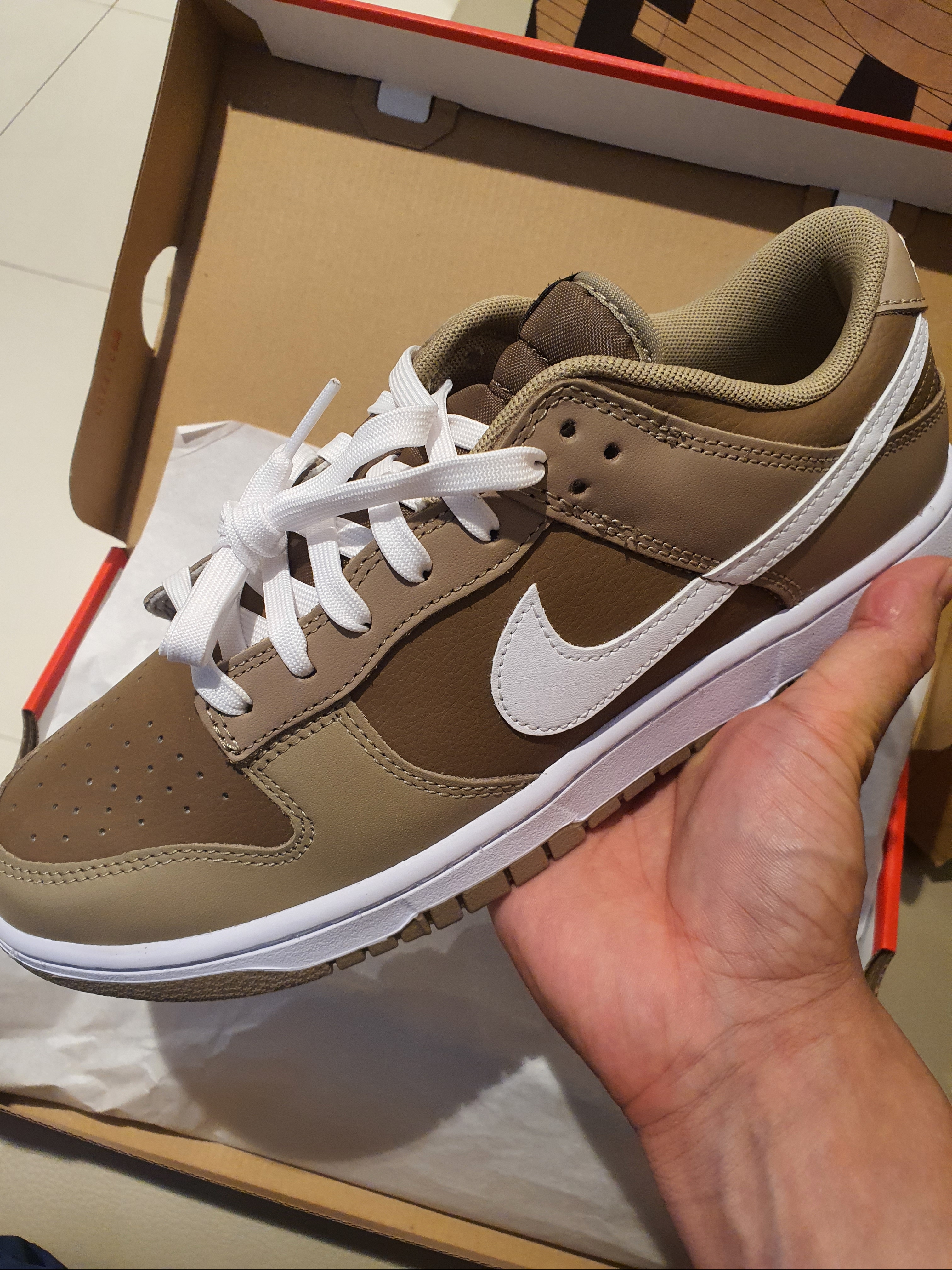 Nike Dunk Low Retro Khaki Hazel Rush 착용 스타일 - 1