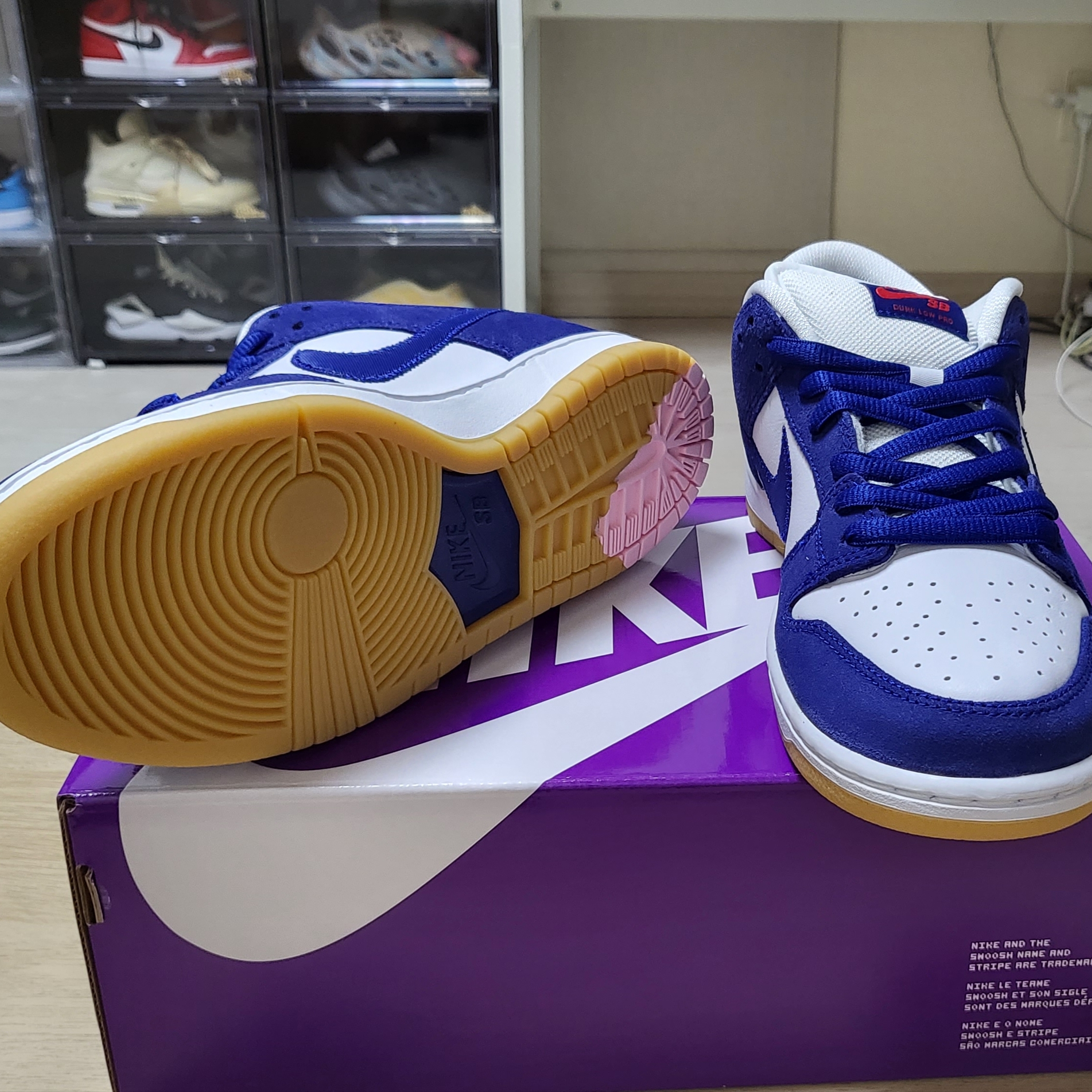 Nike SB Dunk Low Pro Premium Deep Royal Blue 착용 스타일 - 2