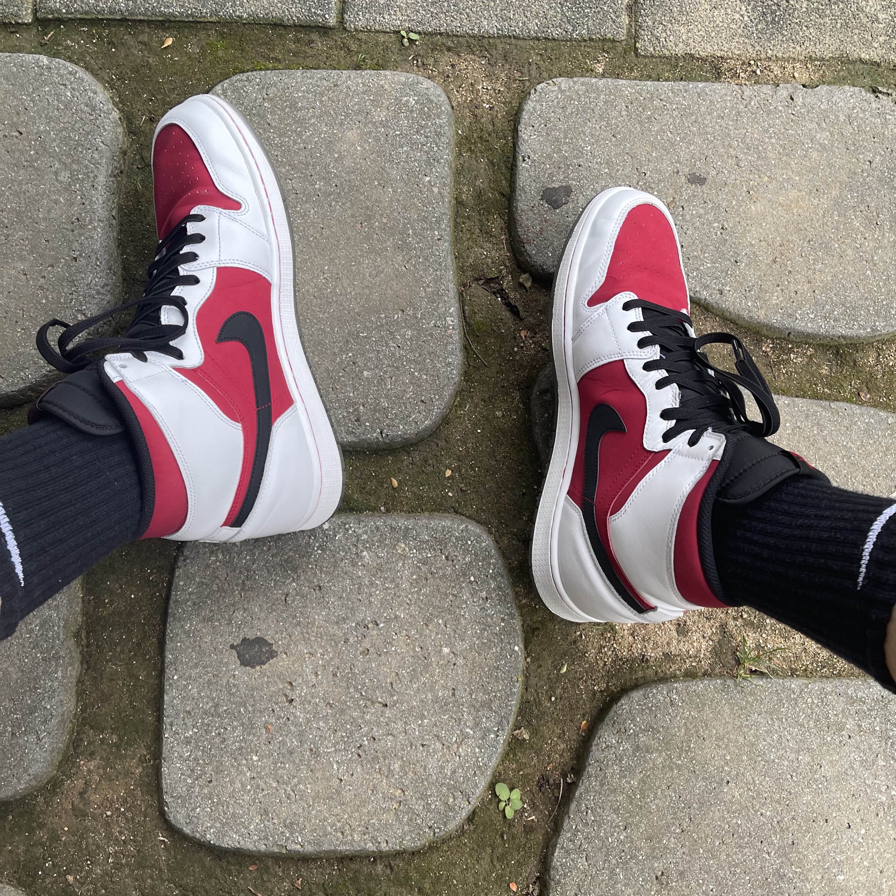 Jordan 1 Retro Carmine 2014 착용 스타일 - 1