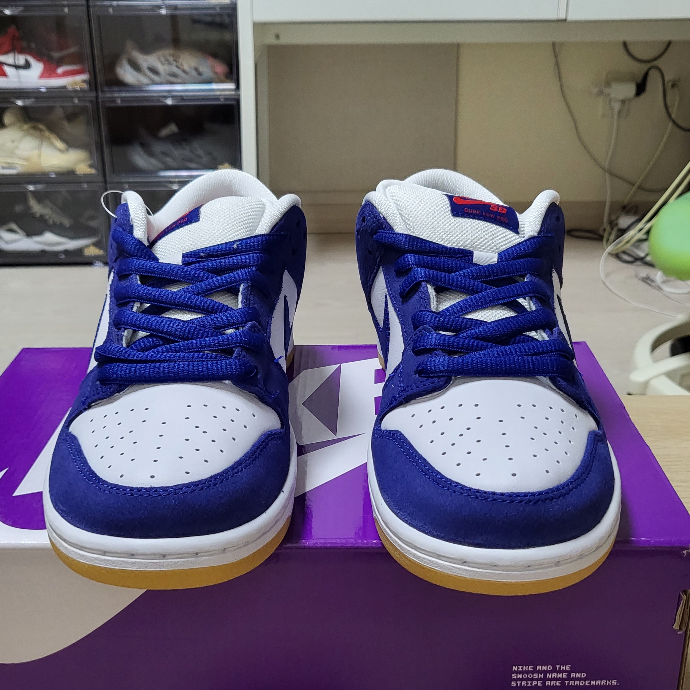 Nike SB Dunk Low Pro Premium Deep Royal Blue 착용 스타일 - 3