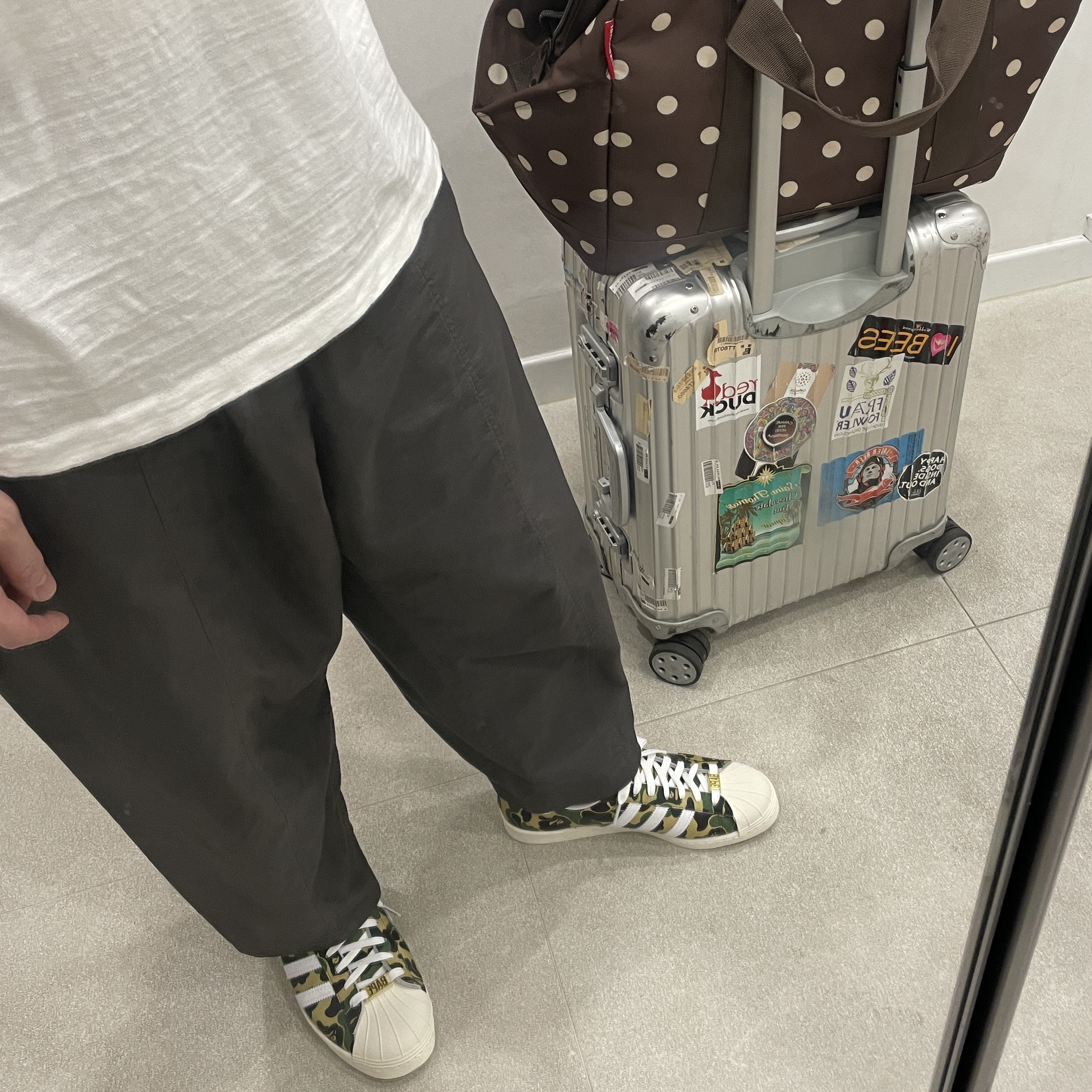 Adidas x BAPE Superstar 80s Green Camo 착용 스타일