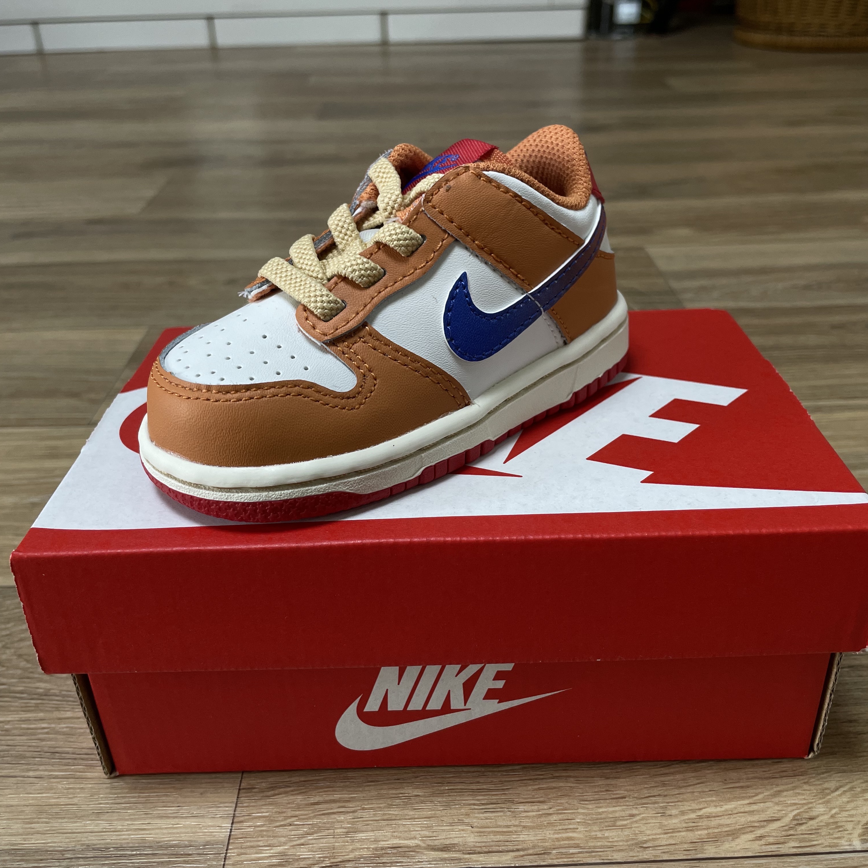 (TD) Nike Dunk Low Hot Curry and Game Royal 착용 스타일