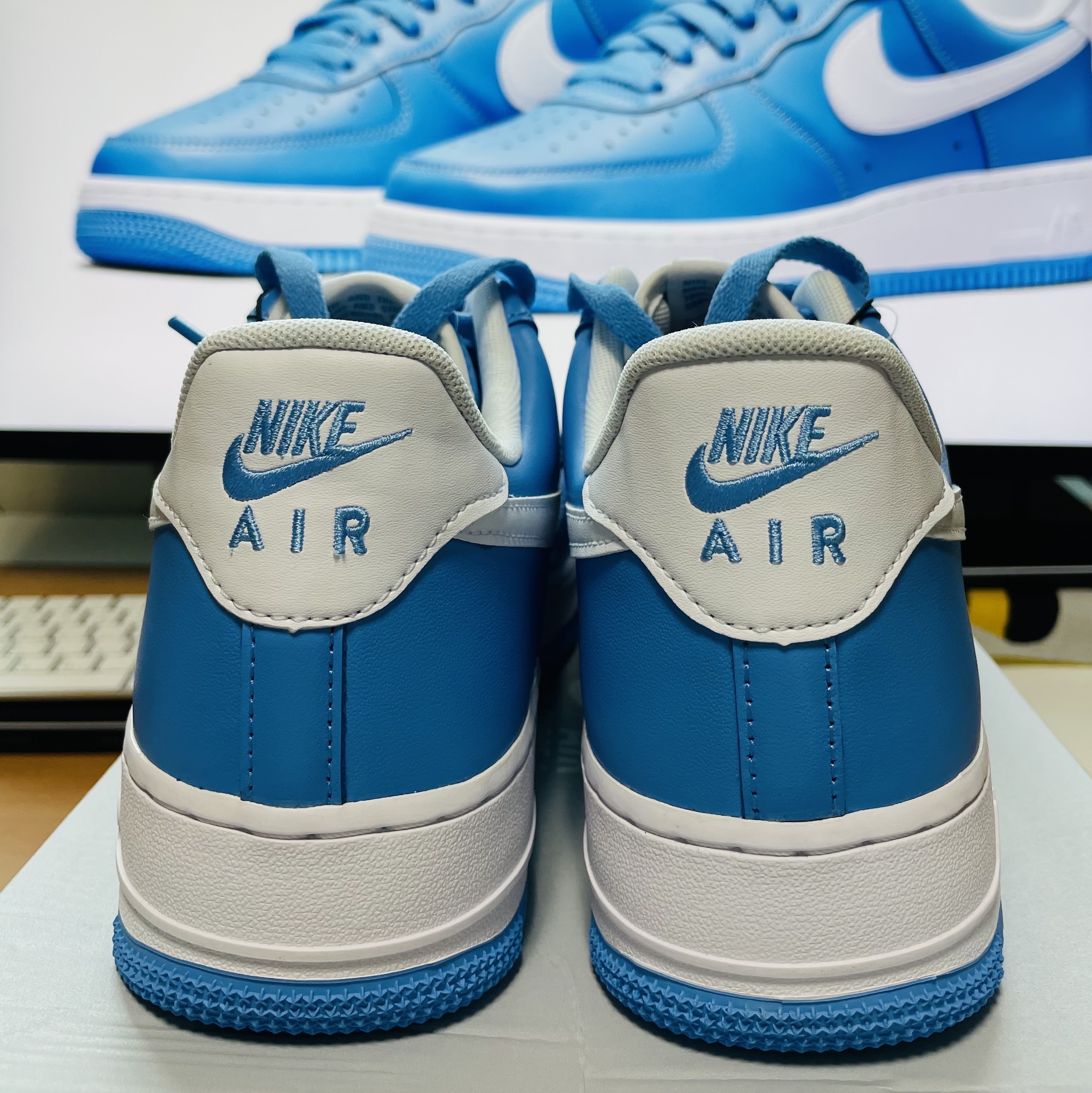 Nike Air Force 1 '07 Low University Blue 착용 스타일 - 4