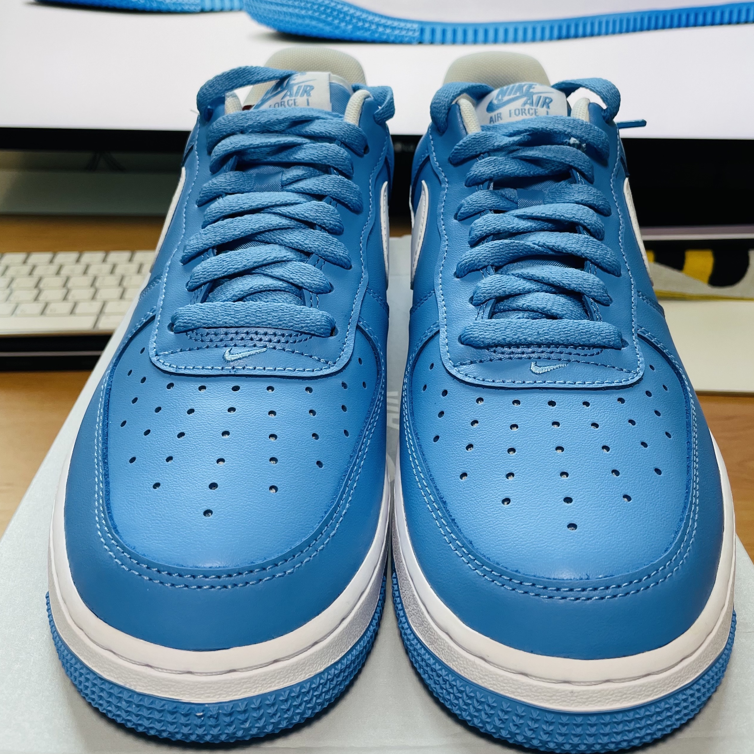 Nike Air Force 1 '07 Low University Blue 착용 스타일 - 3