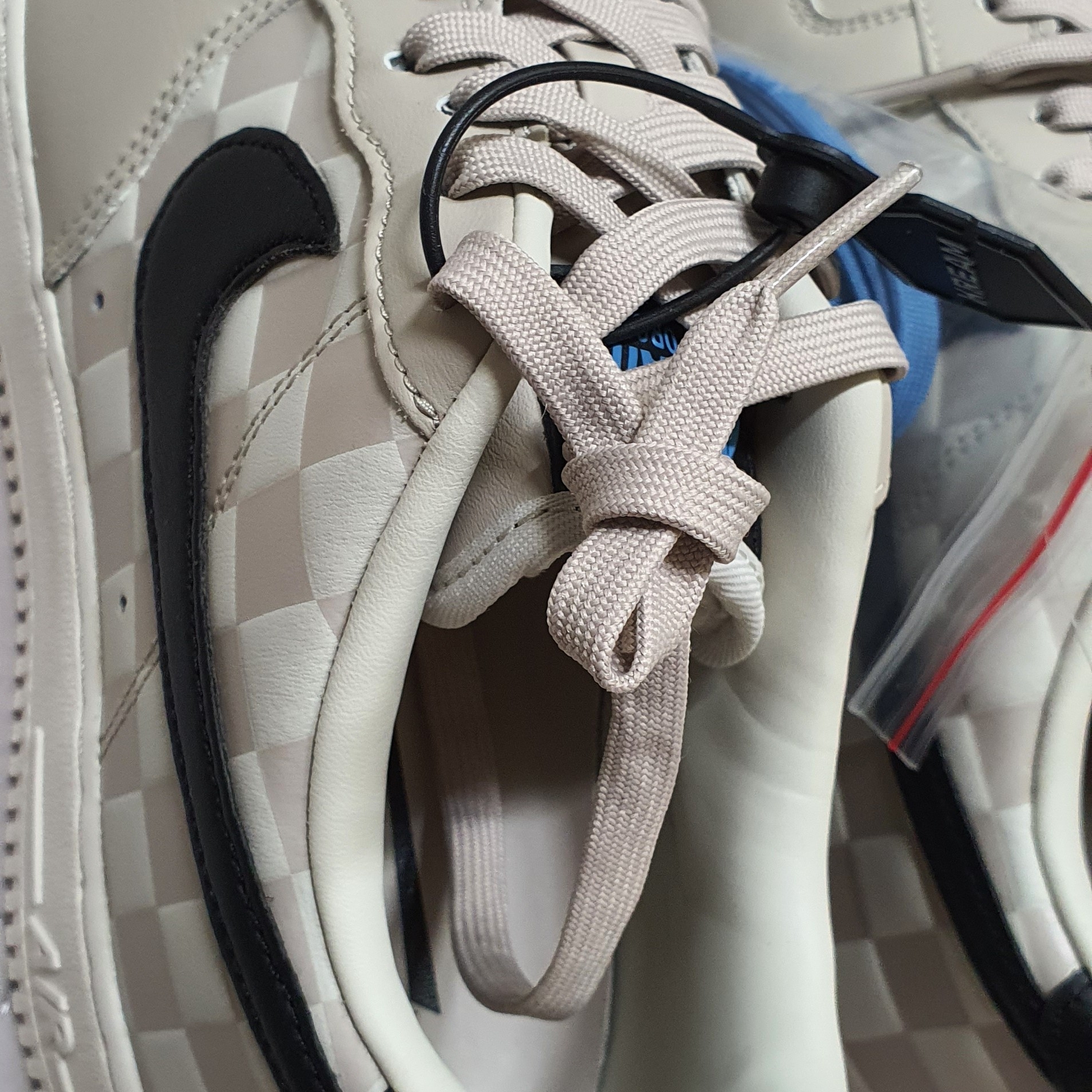 Nike Air Force 1 '07 QS LBJ 착용 스타일