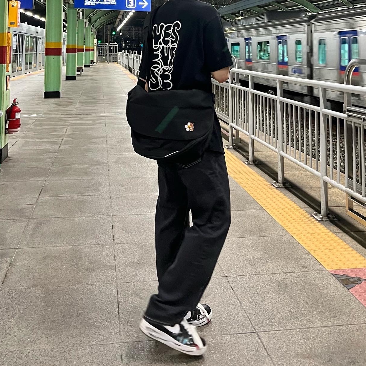 Nike x Peaceminusone Air Force 1 Low Para-Noise 착용 스타일 - 1