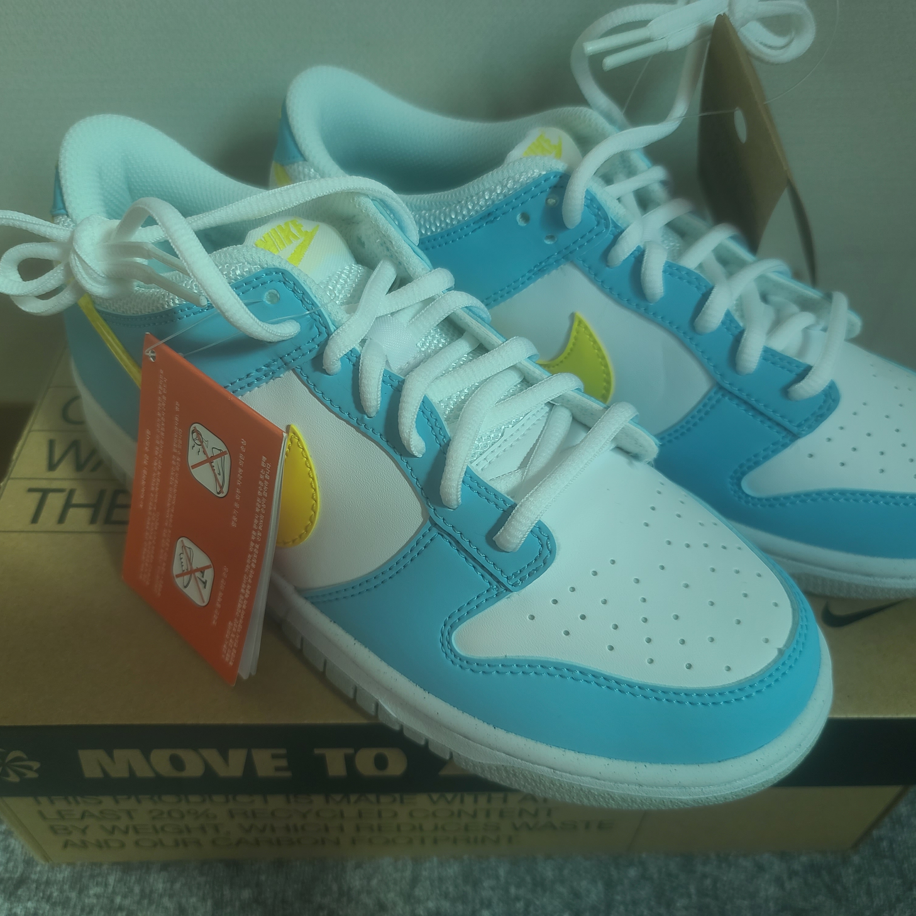 (GS) Nike Dunk Low Next Nature Blue Chill Yellow Strike 착용 스타일 - 1