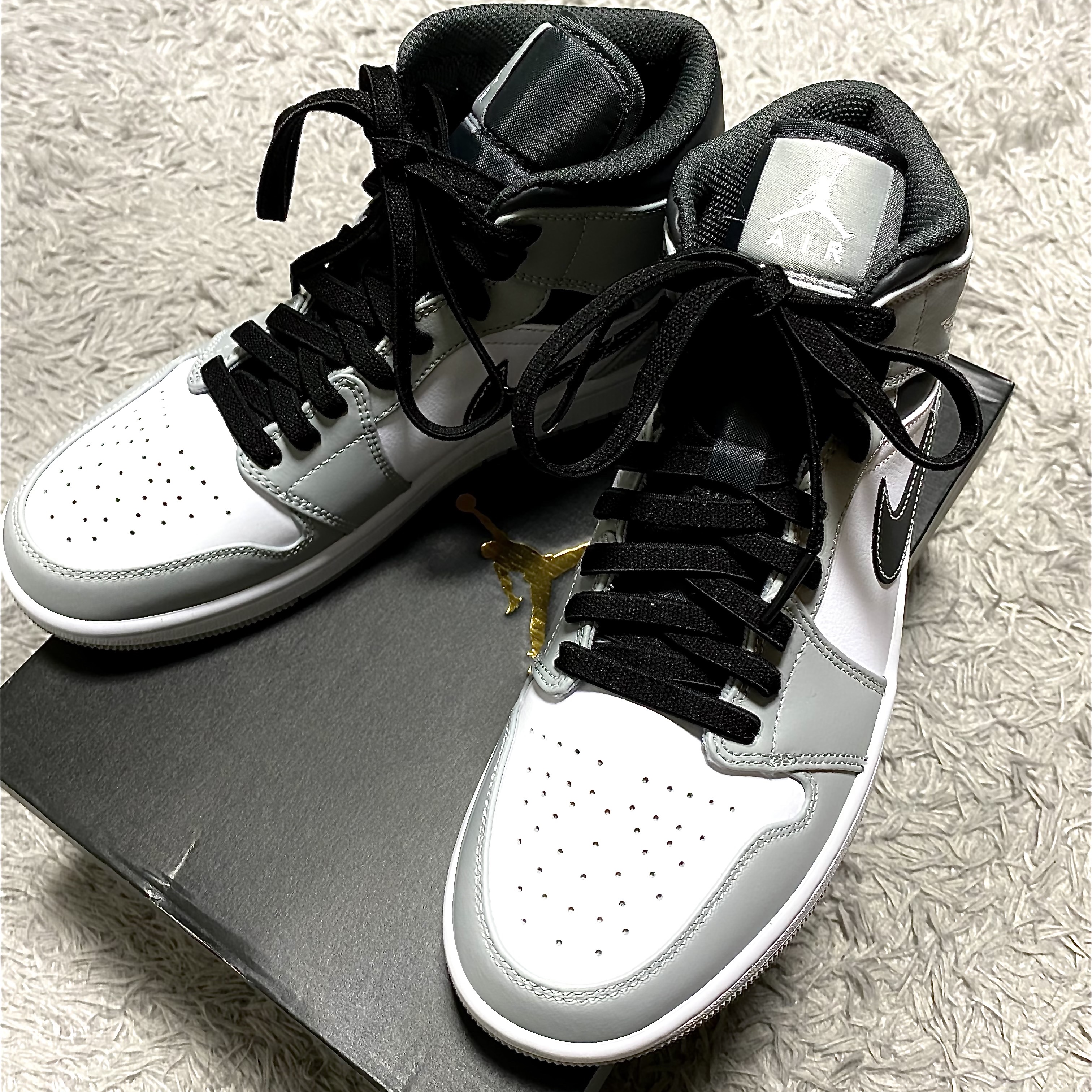 Jordan 1 Mid Light Smoke Grey Anthracite 착용 스타일