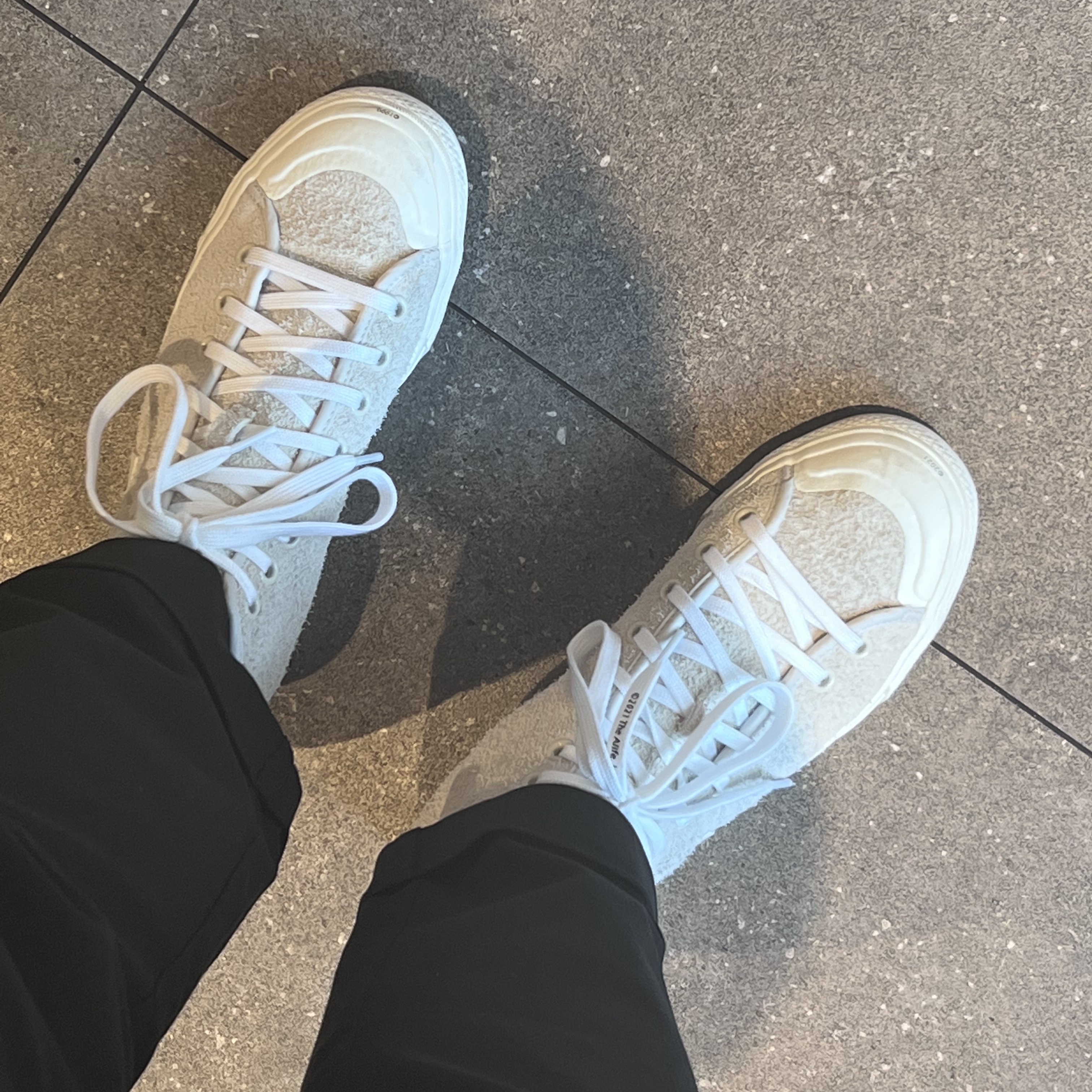 Adidas x Alife Nizza Hi Cream White 착용 스타일