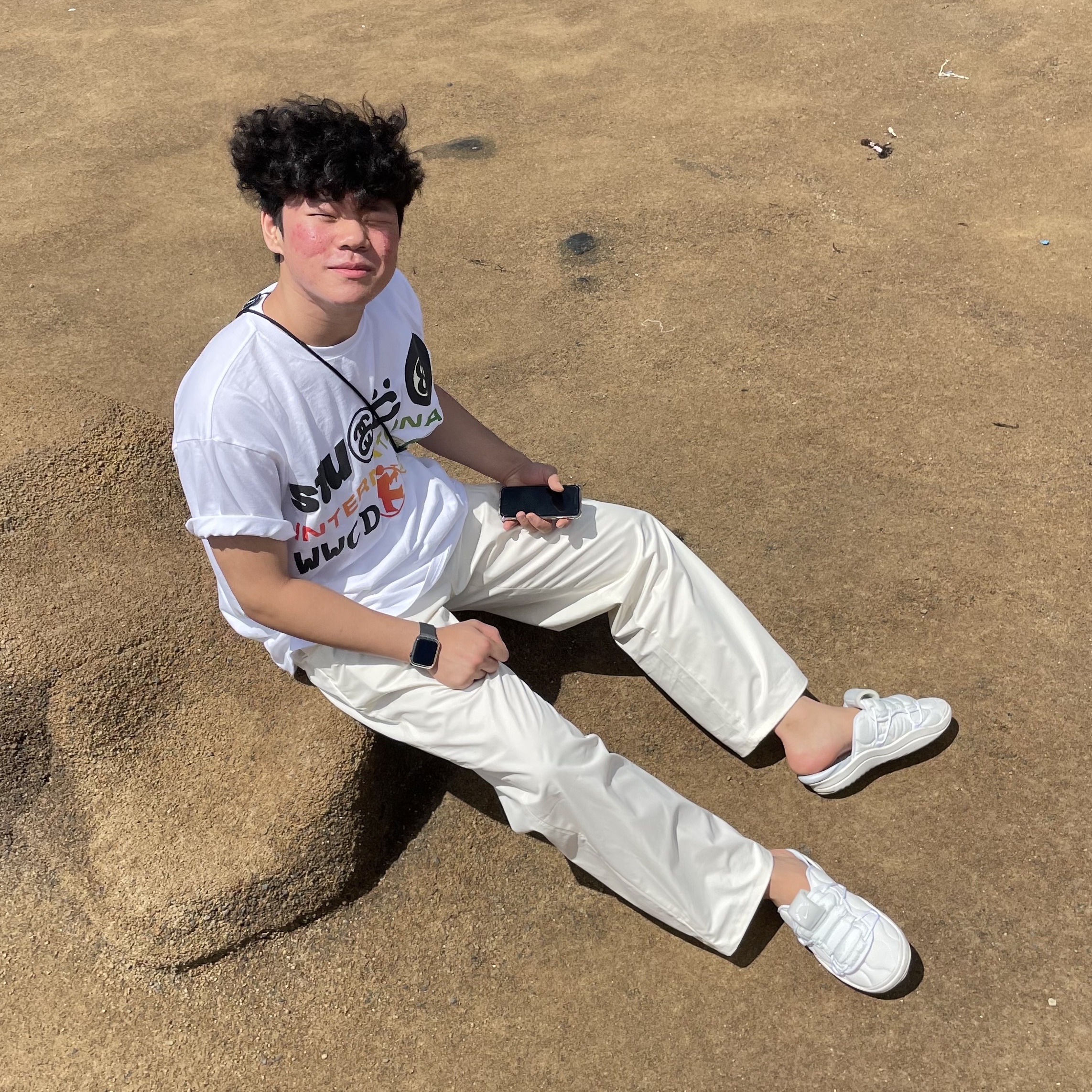 Stussy x Cactus Plant Flea Market International T-Shirt White, Nike Offline 3.0 Phantom White 착용 스타일 - 1
