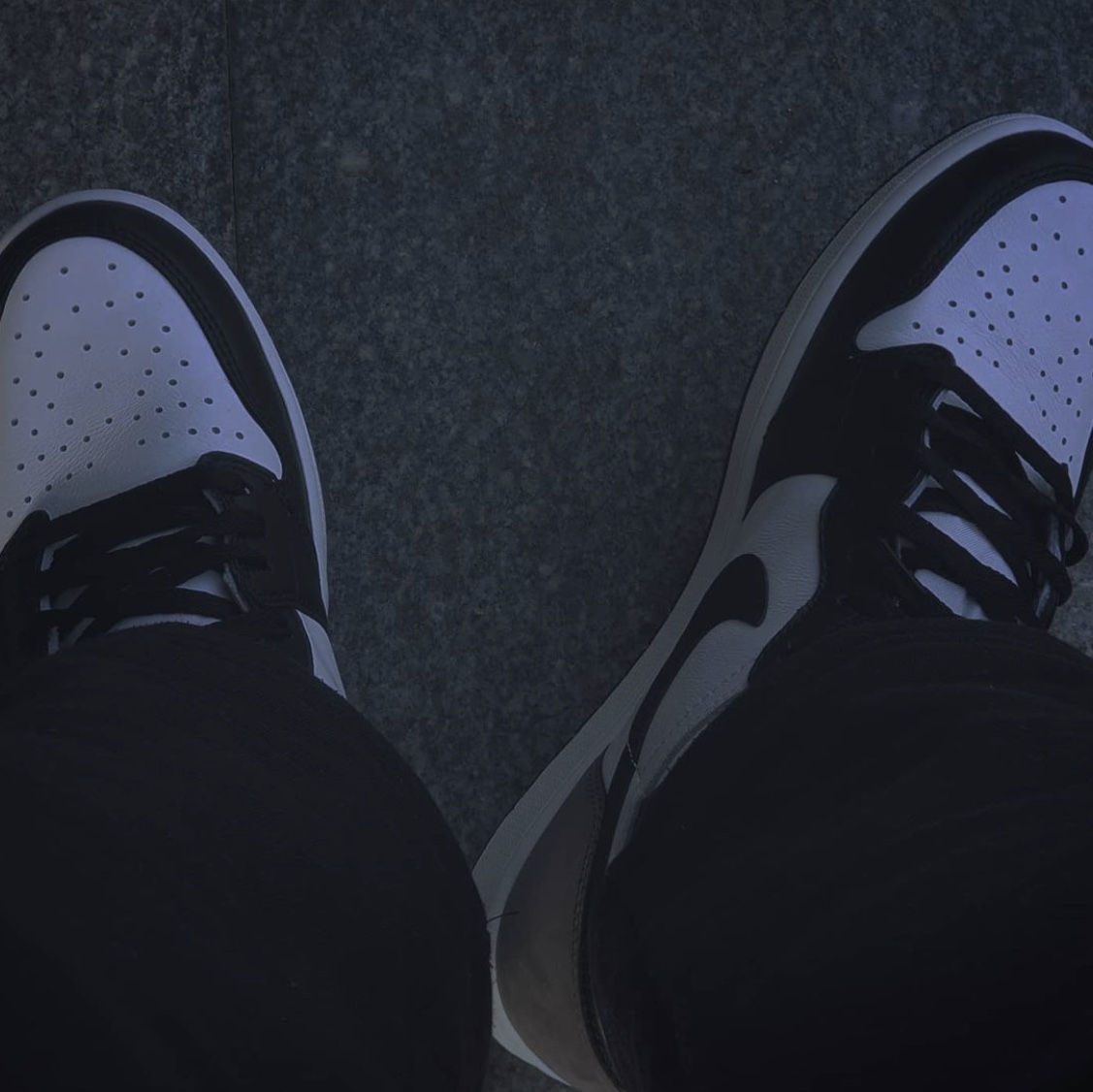 Jordan 1 Retro High OG Black Mocha 착용 스타일