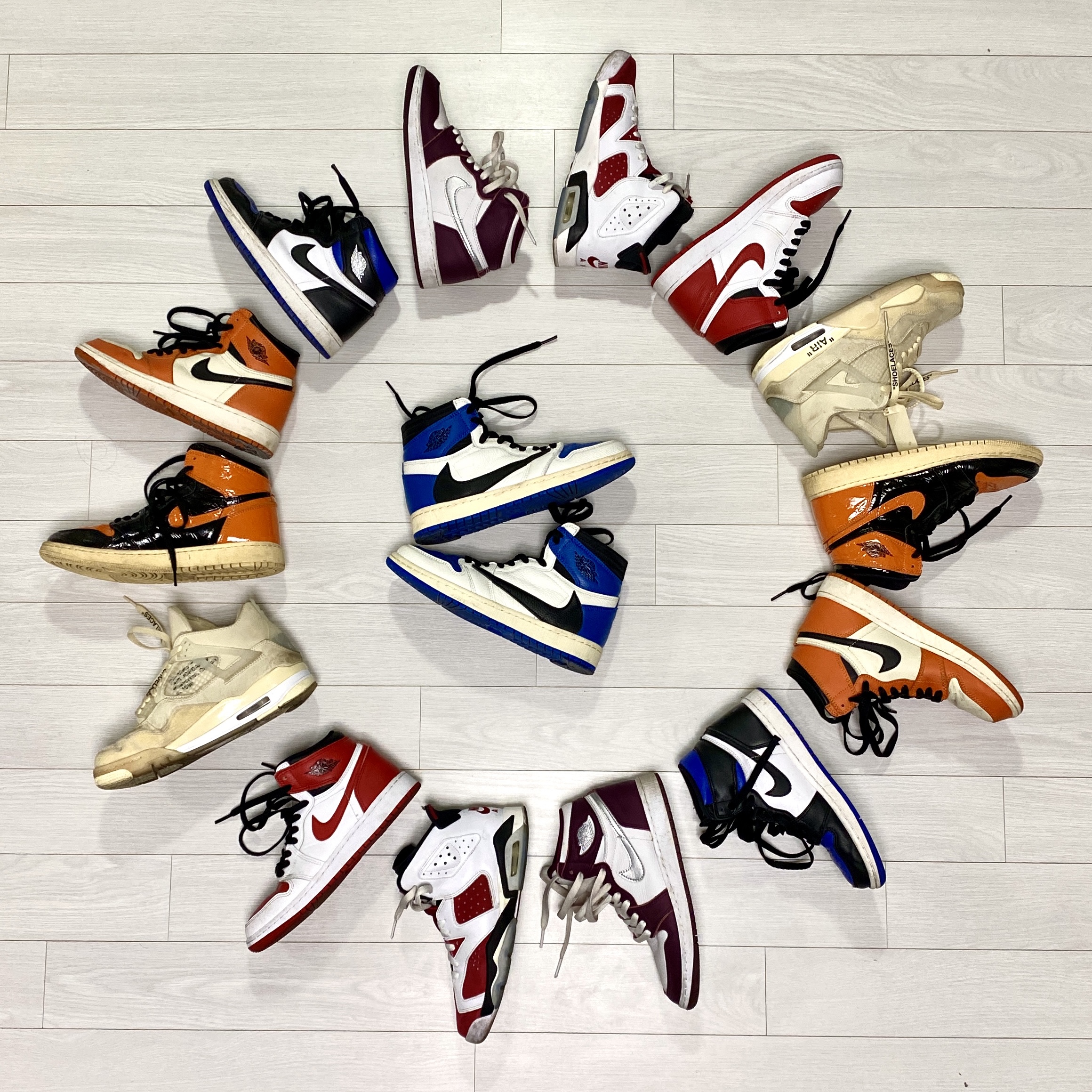 Jordan 1 x Travis Scott x Fragment Retro High OG SP Military Blue, (W) Jordan 4 x Off-White Retro SP Sail 착용 스타일