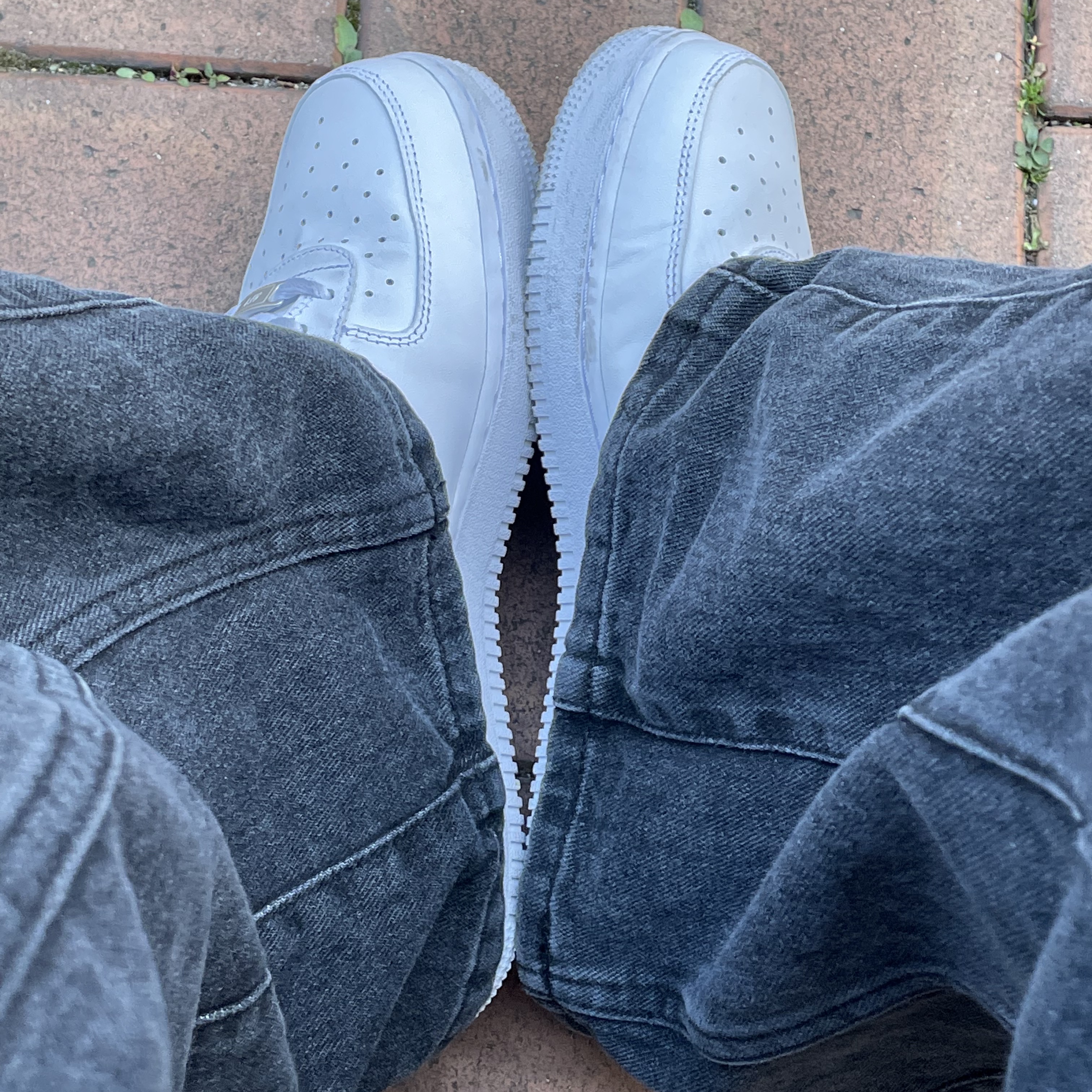 Nike Air Force 1 '07 Low White 착용 스타일