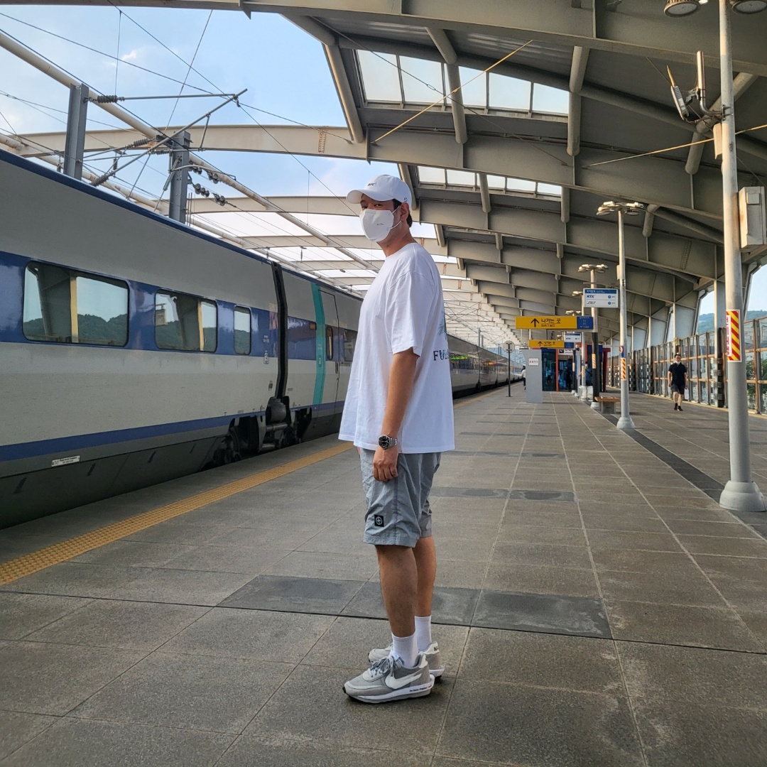 Nike x Sacai x Fragment LDWaffle Light Smoke Grey 착용 스타일 - 2