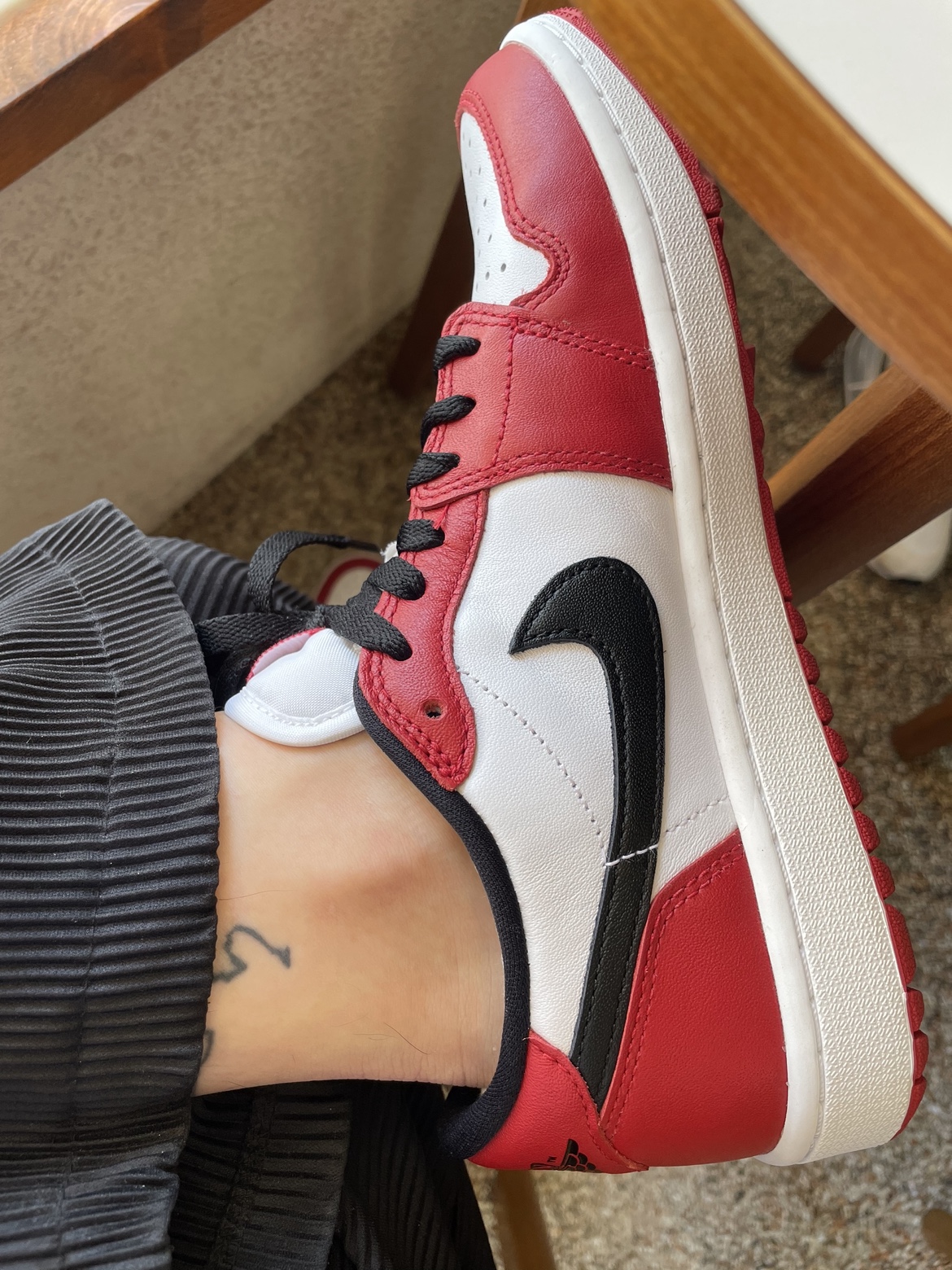 Jordan 1 Low Golf Chicago 착용 스타일