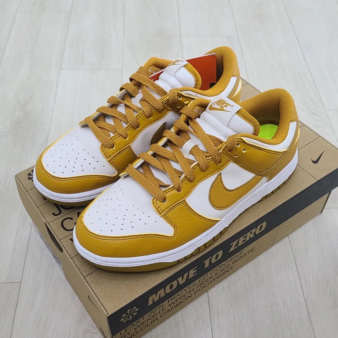 (W) Nike Dunk Low Next Nature Phantom 착용 스타일 - 2