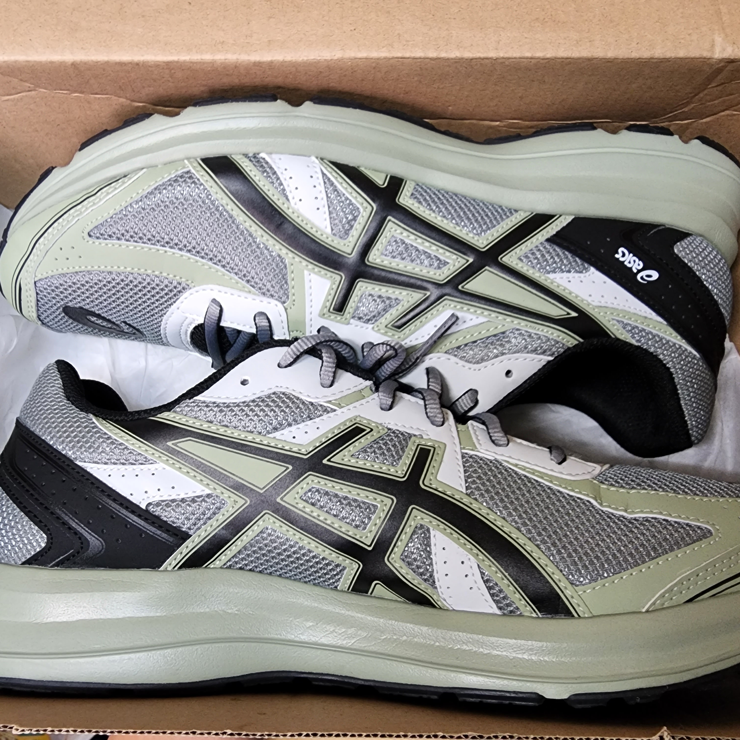 Asics Jog 100 S Sheet Rock - 2E Wide 착용 스타일 - 1