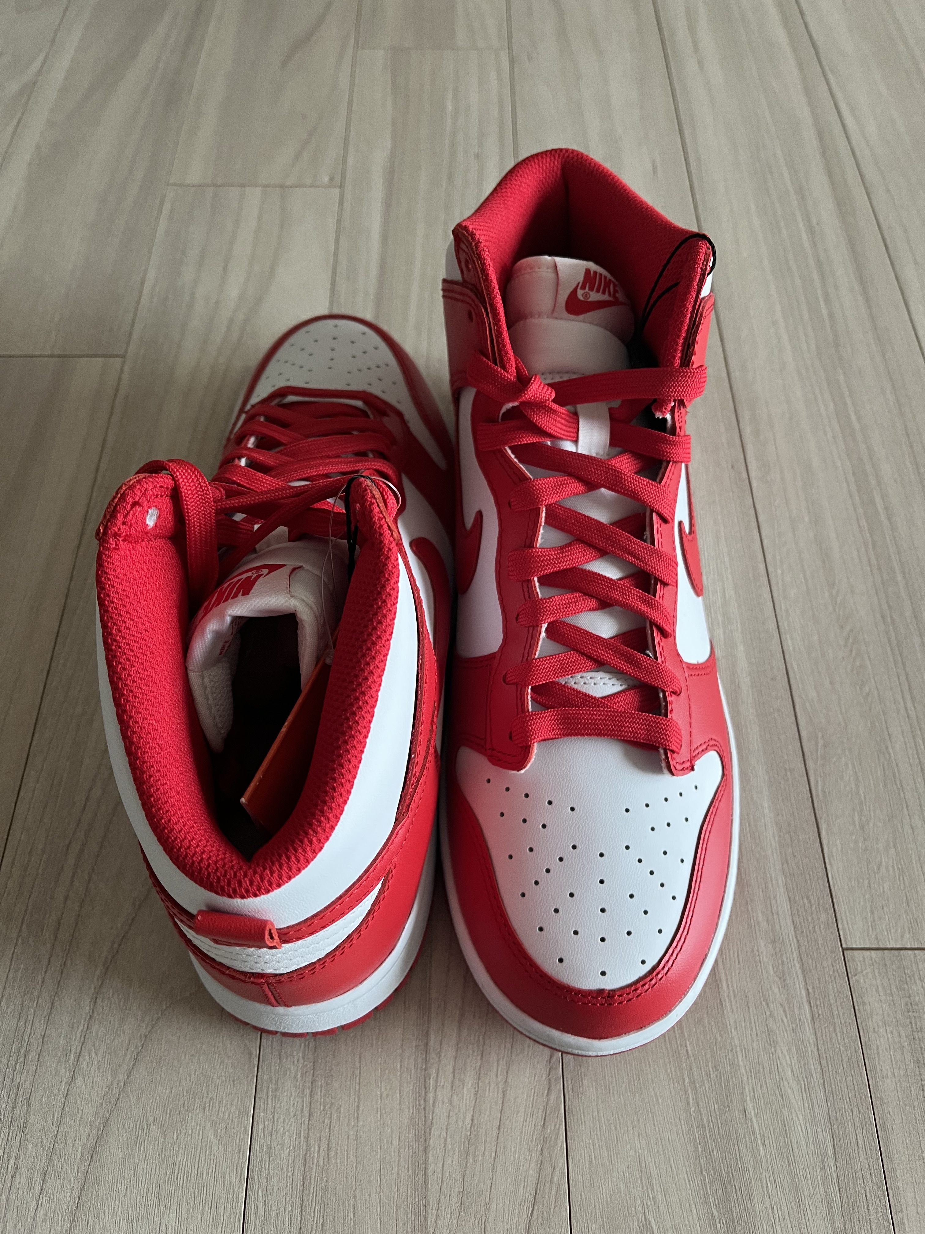 Nike Dunk High Retro Championship White and Red 착용 스타일 - 3