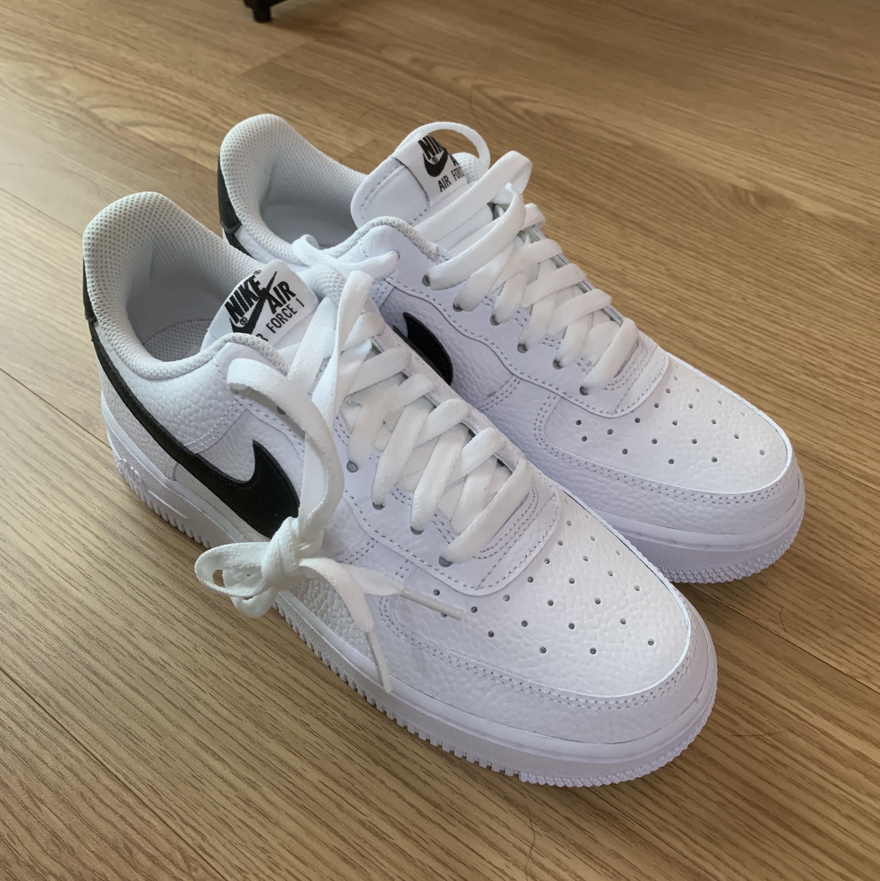 Nike Air Force 1 '07 White Black 착용 스타일