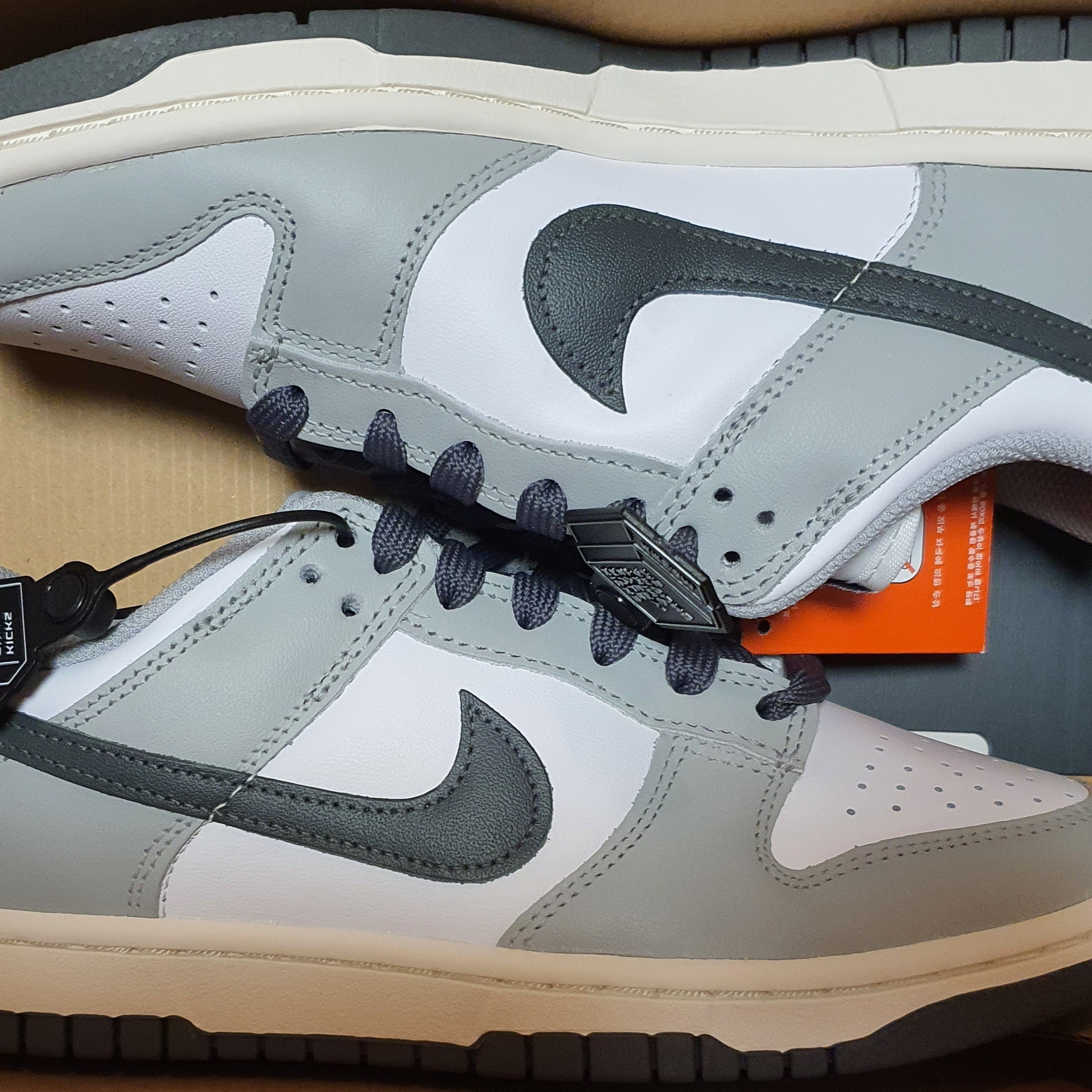 (W) Nike Dunk Low Light Smoke Grey 착용 스타일