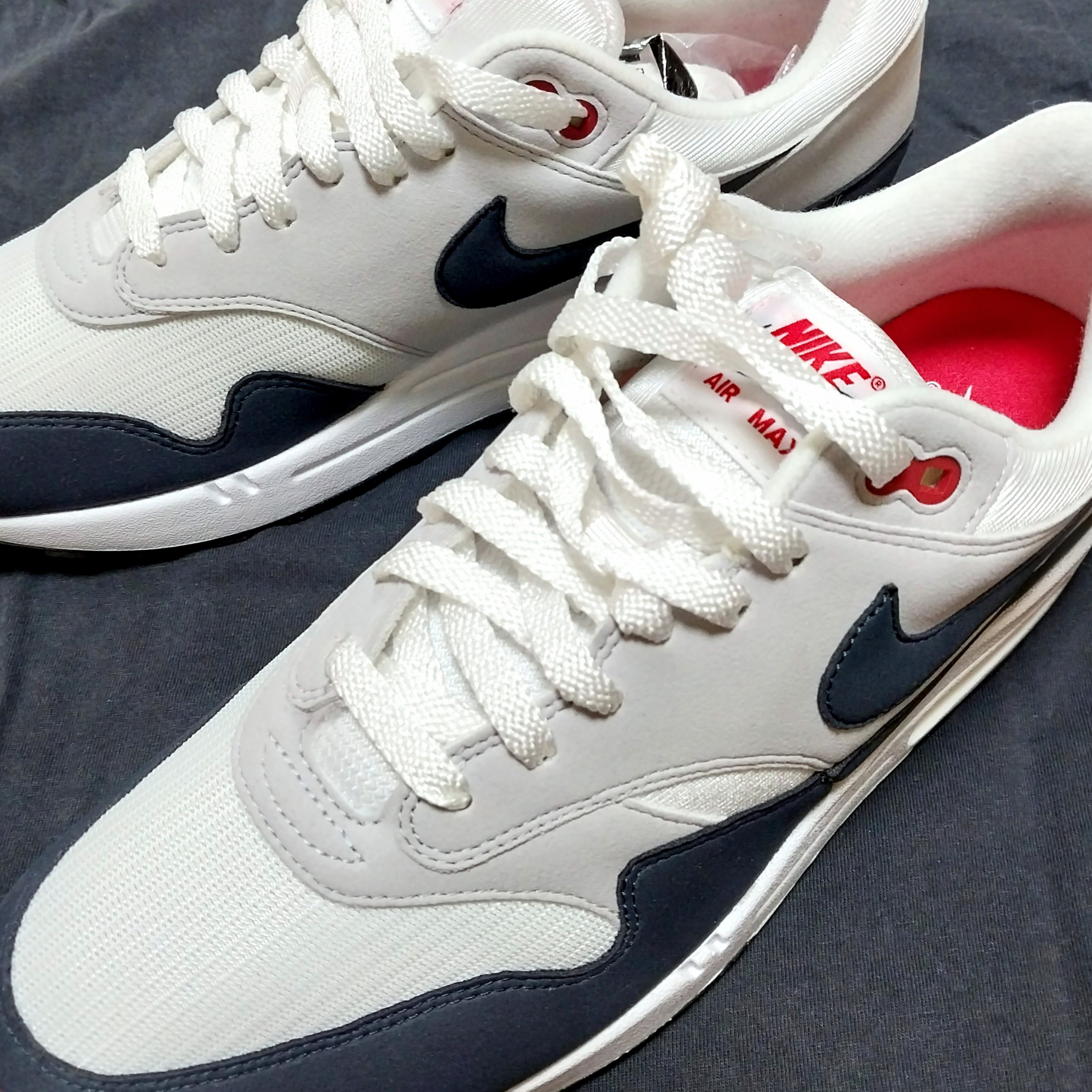 Nike Air Max 1 Anniversary Obsidian 착용 스타일