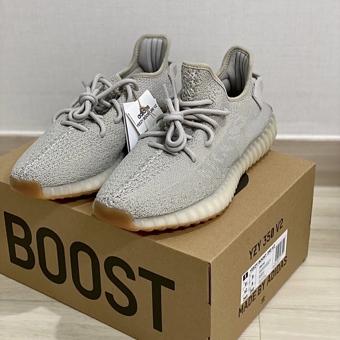 Adidas Yeezy Boost 350 V2 Sesame 2022 착용 스타일