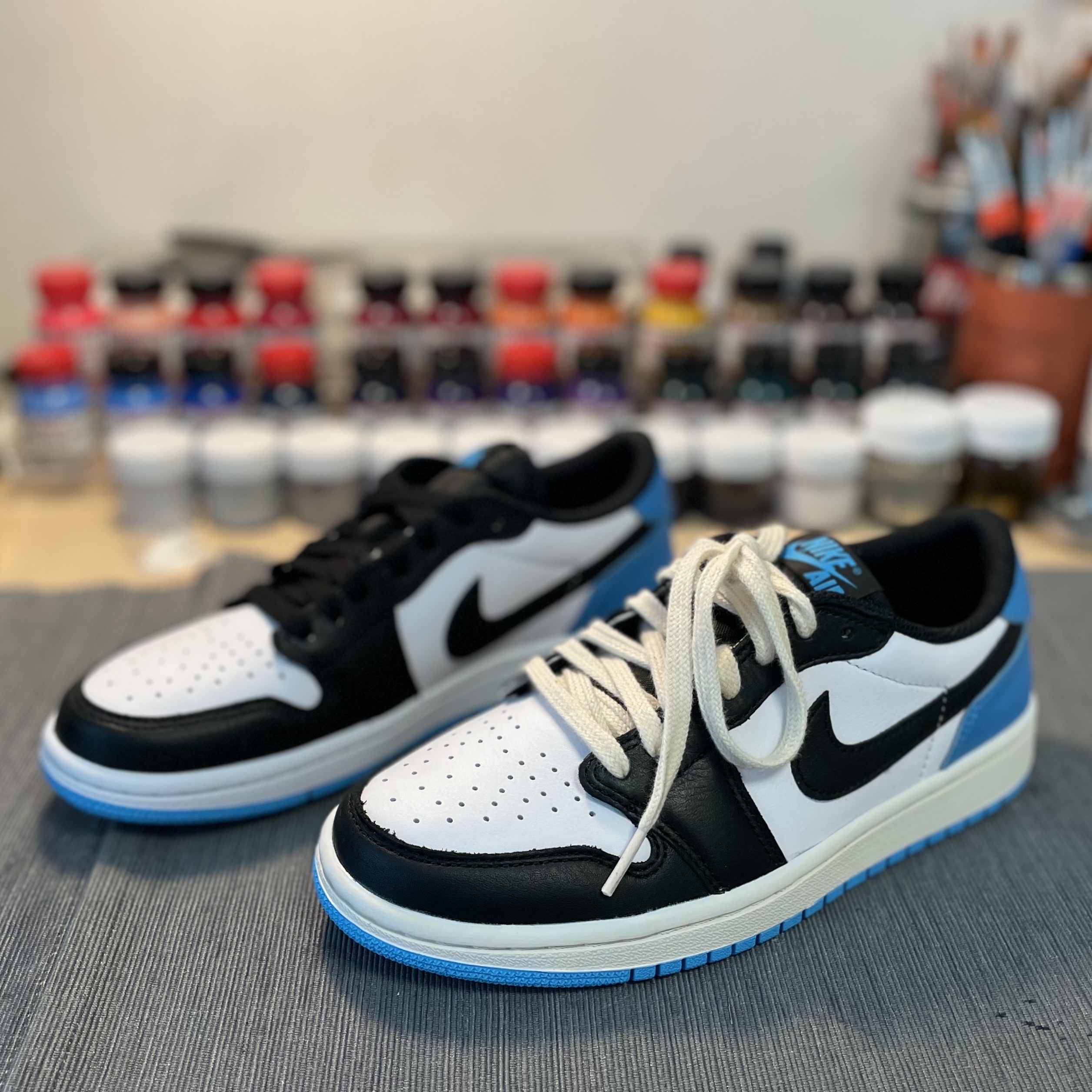 Jordan 1 Retro Low OG Black and Dark Powder Blue, (W) Jordan 1 Retro Low OG Black and Dark Powder Blue 착용 스타일 - 4