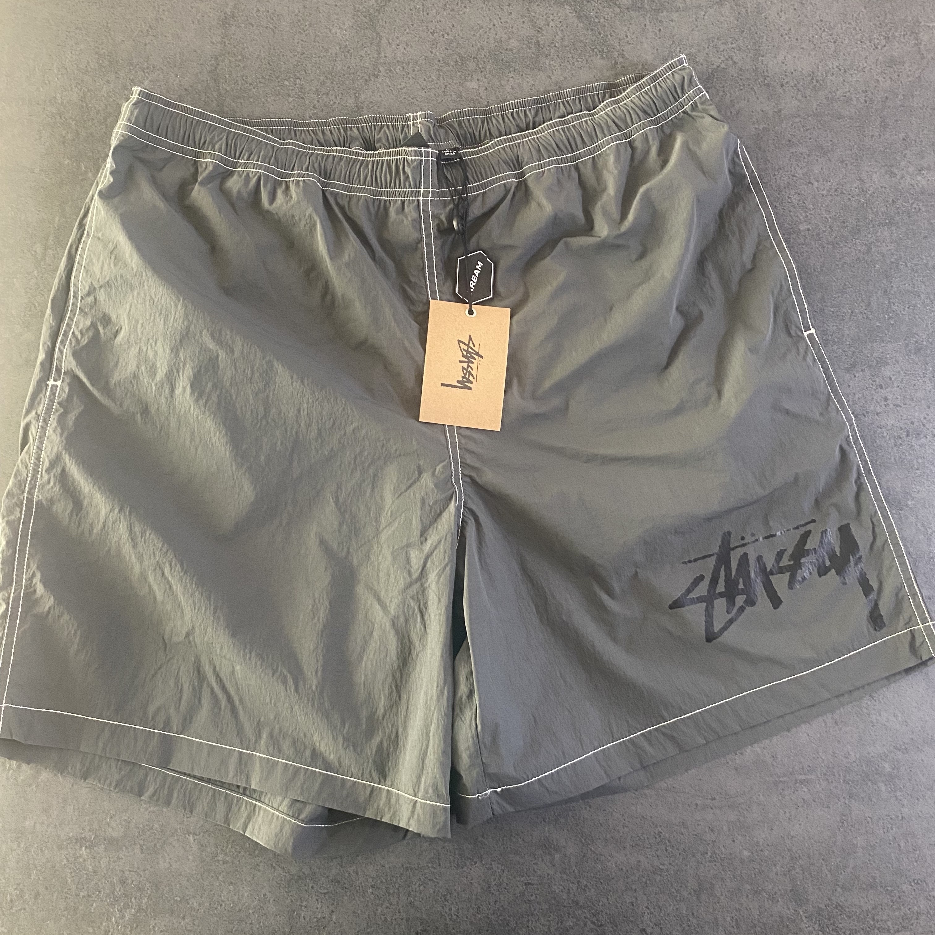 Stussy Big Stock Nylon Shorts Charcoal 착용 스타일