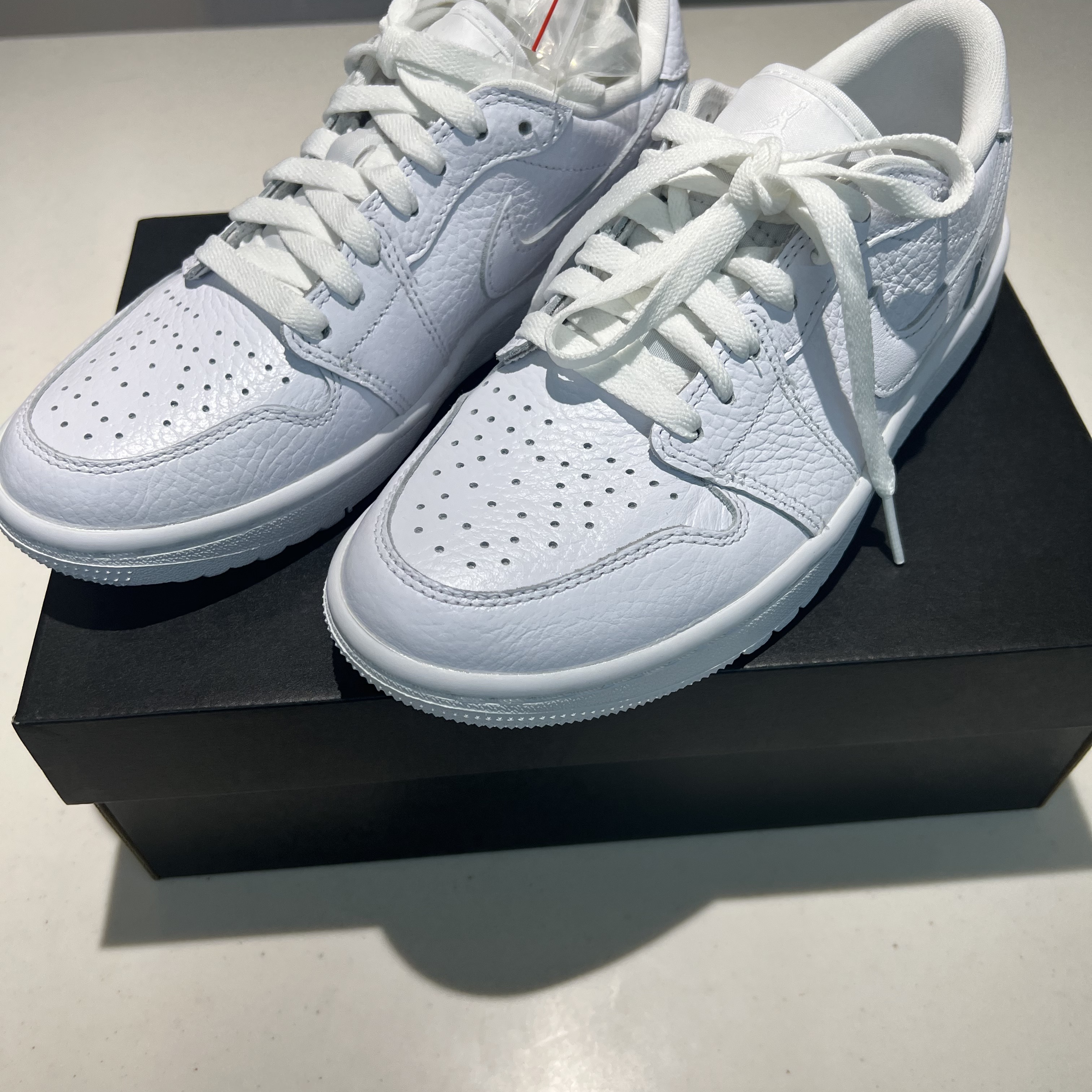 Jordan 1 Low Golf Triple White 착용 스타일