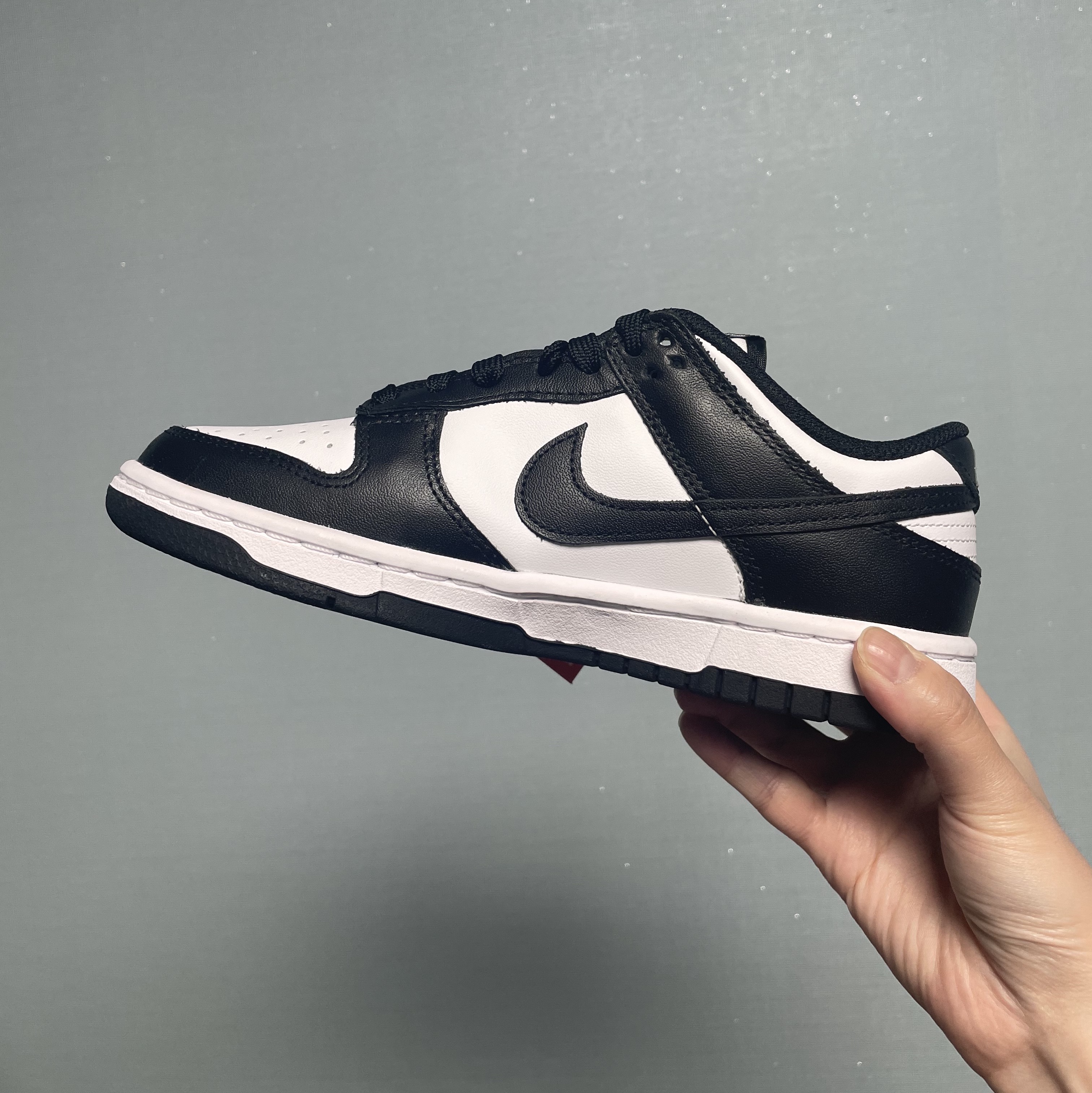 Nike Dunk Low Retro Black 착용 스타일