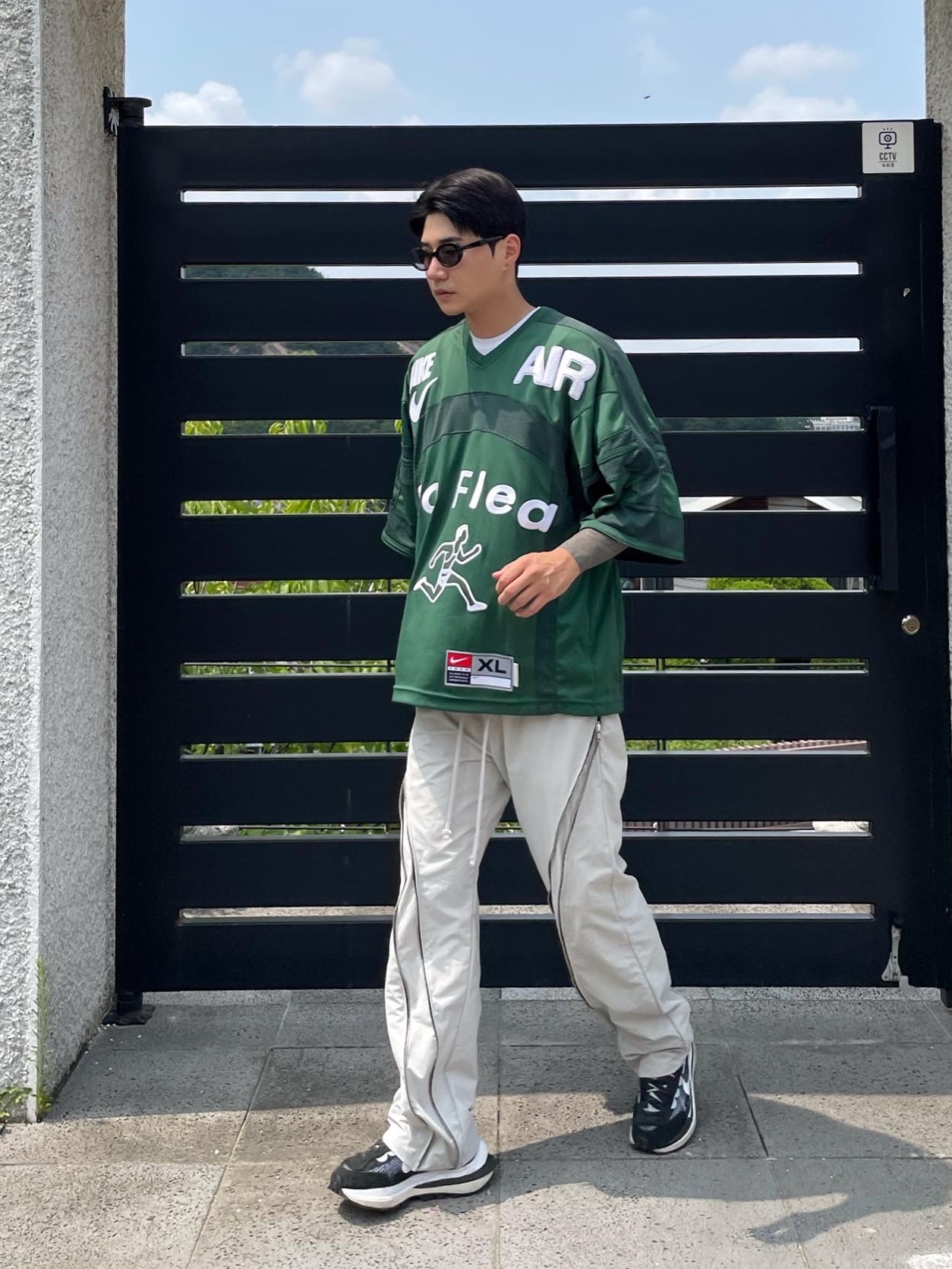 Nike x Cactus Plant Flea Market S/S Jersey Green - US/EU, Nike x Sacai VaporWaffle Black White 착용 스타일