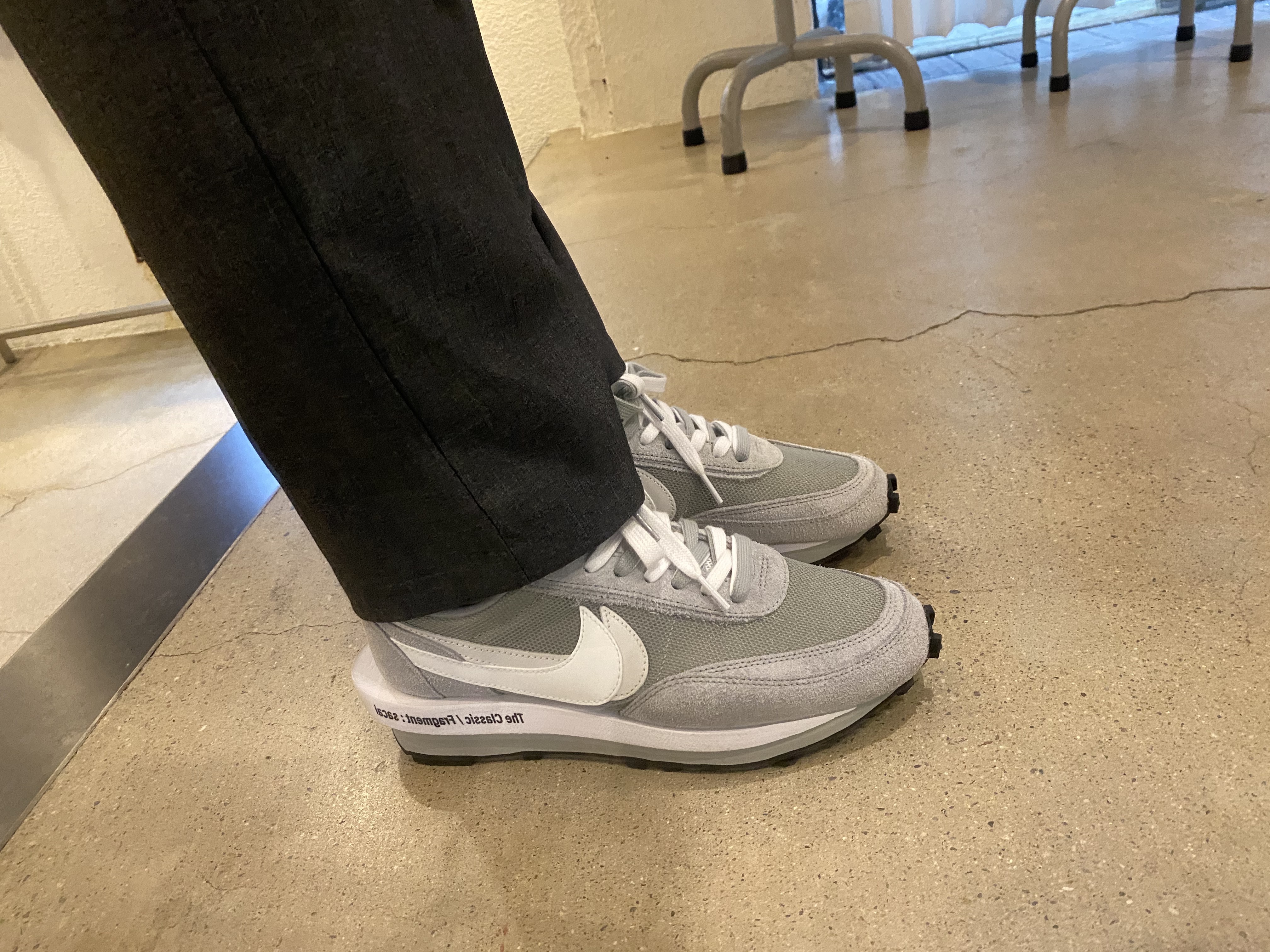 Nike x Sacai x Fragment LDWaffle Light Smoke Grey 착용 스타일 - 1