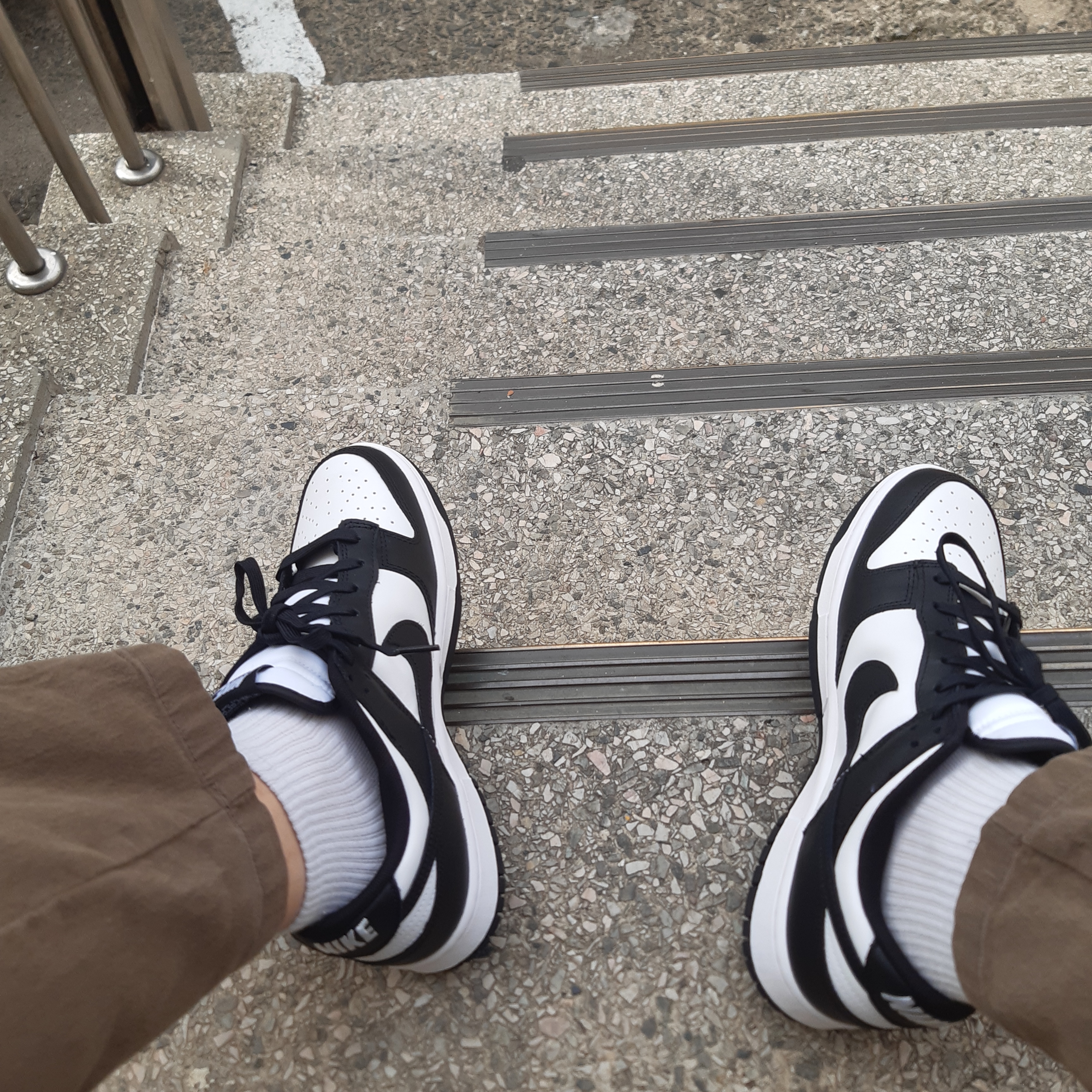 Nike Dunk Low Retro Black 착용 스타일