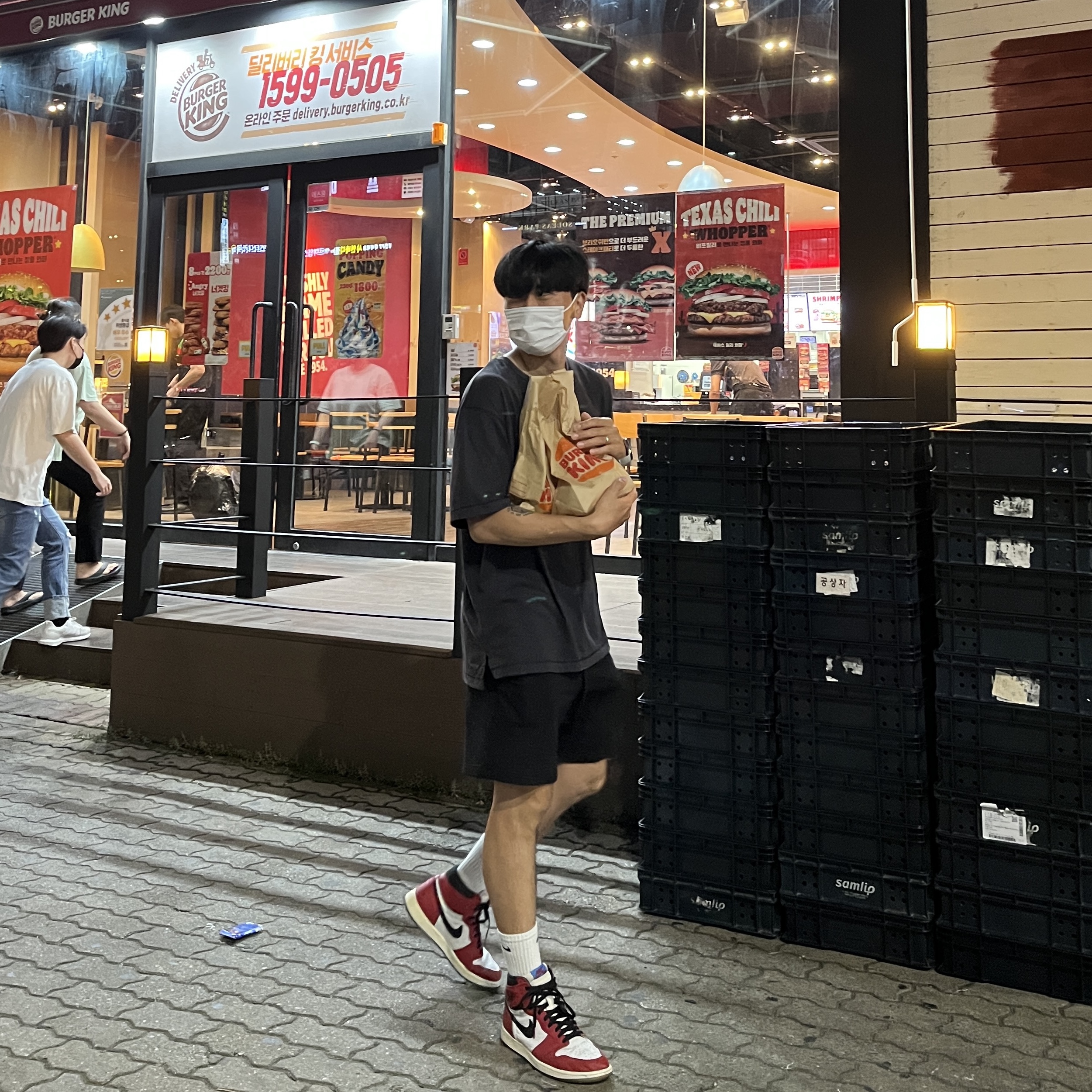 Jordan 1 Retro High Spider-Man Origin Story 착용 스타일