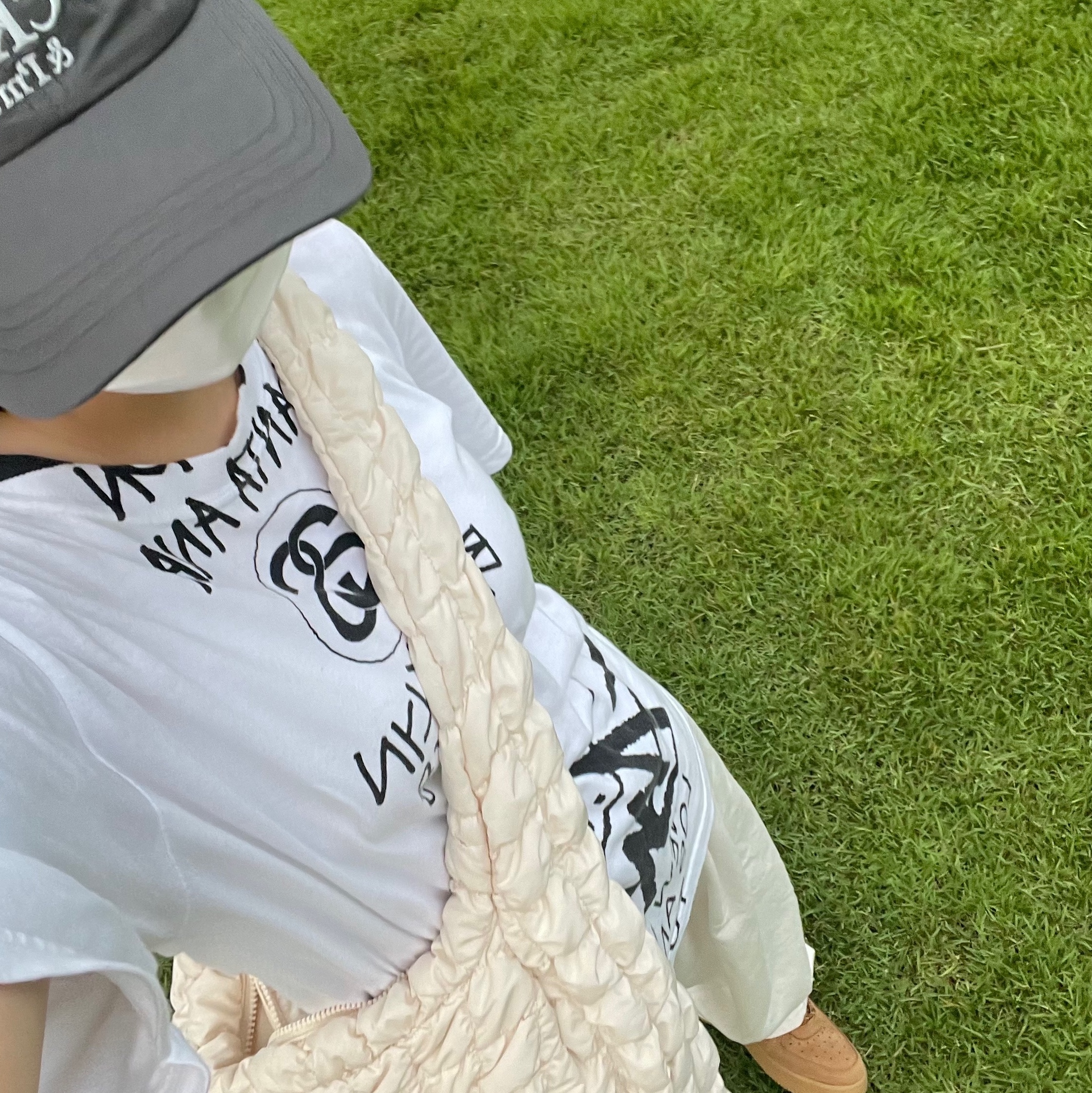 Stussy x Takahiromiyashita The Soloist 40 WT T-Shirt, Nike Air Force 1 '07 WB Flax 착용 스타일 - 1
