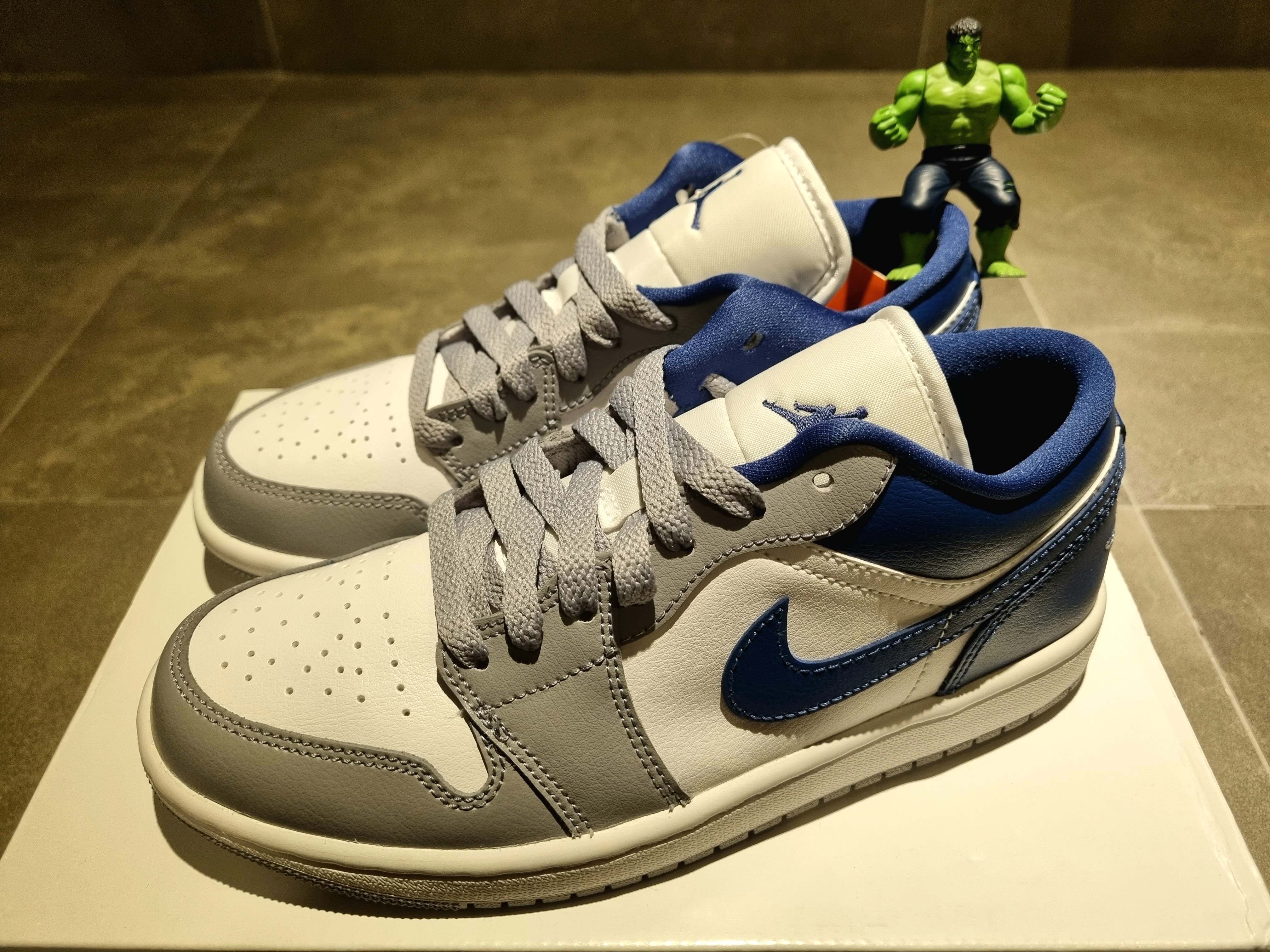 (W) Jordan 1 Low White Grey Blue 착용 스타일 - 2