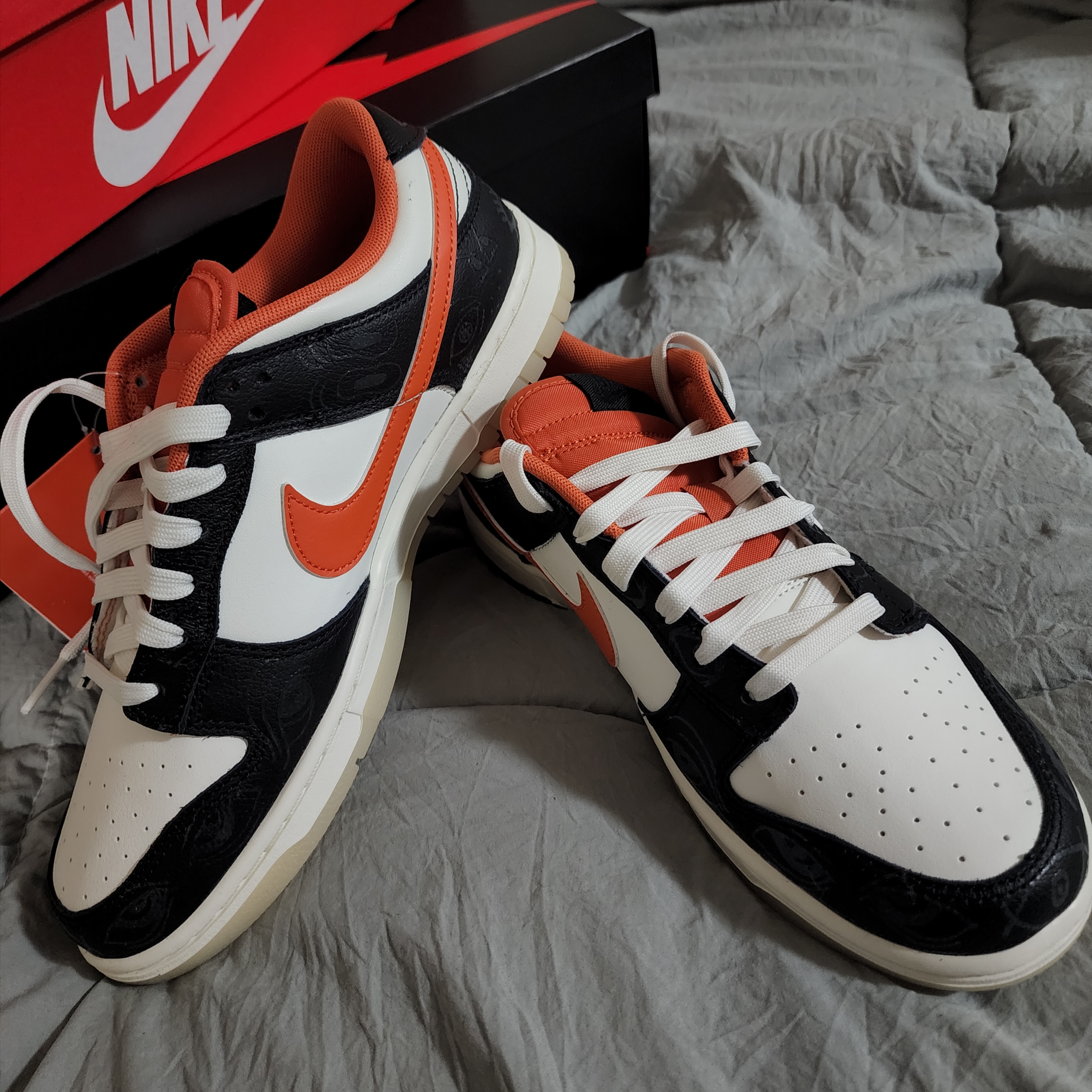 Nike Dunk Low Retro PRM Halloween 착용 스타일