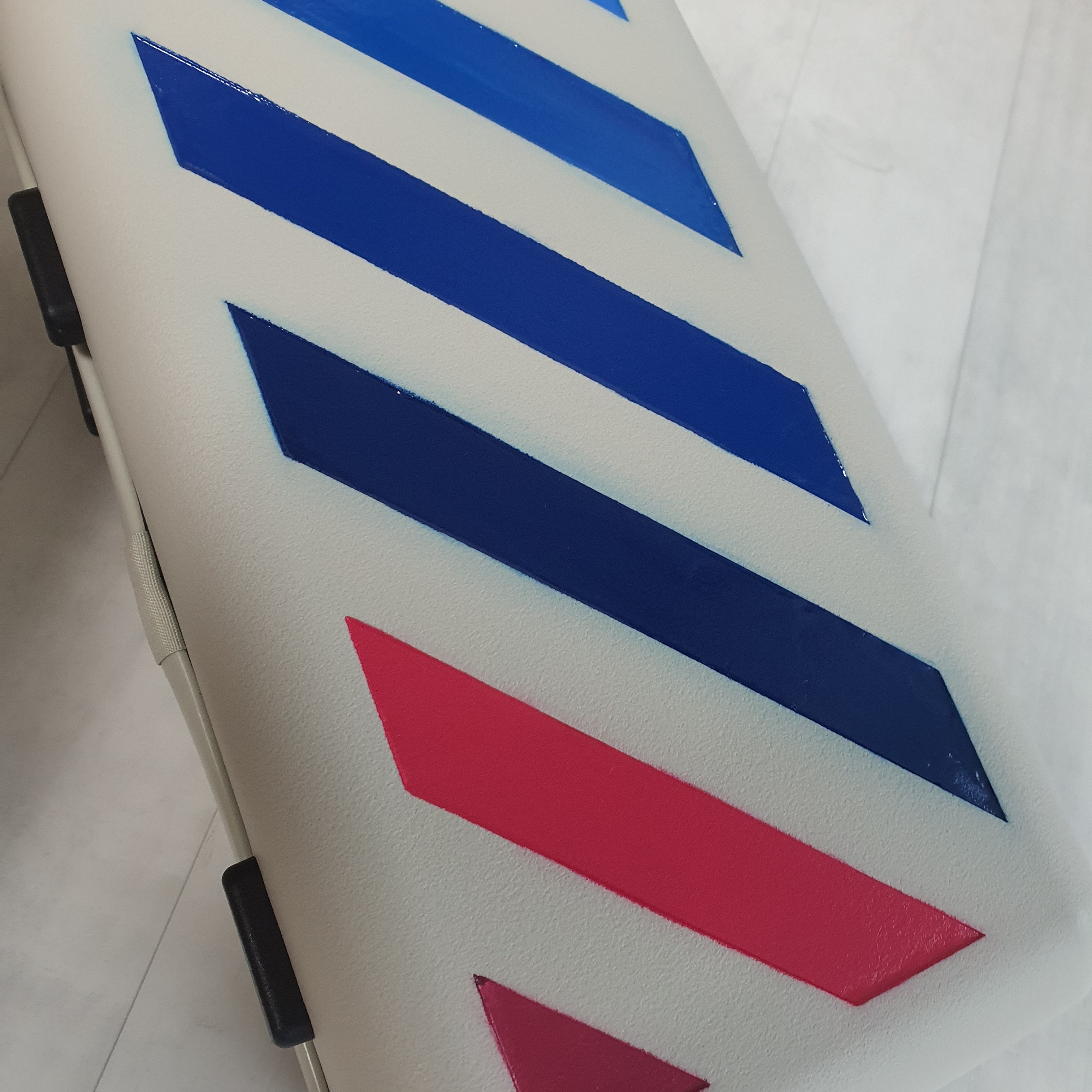Off-White x Amore Pacific Protection Box (Without Cosmetics) 착용 스타일
